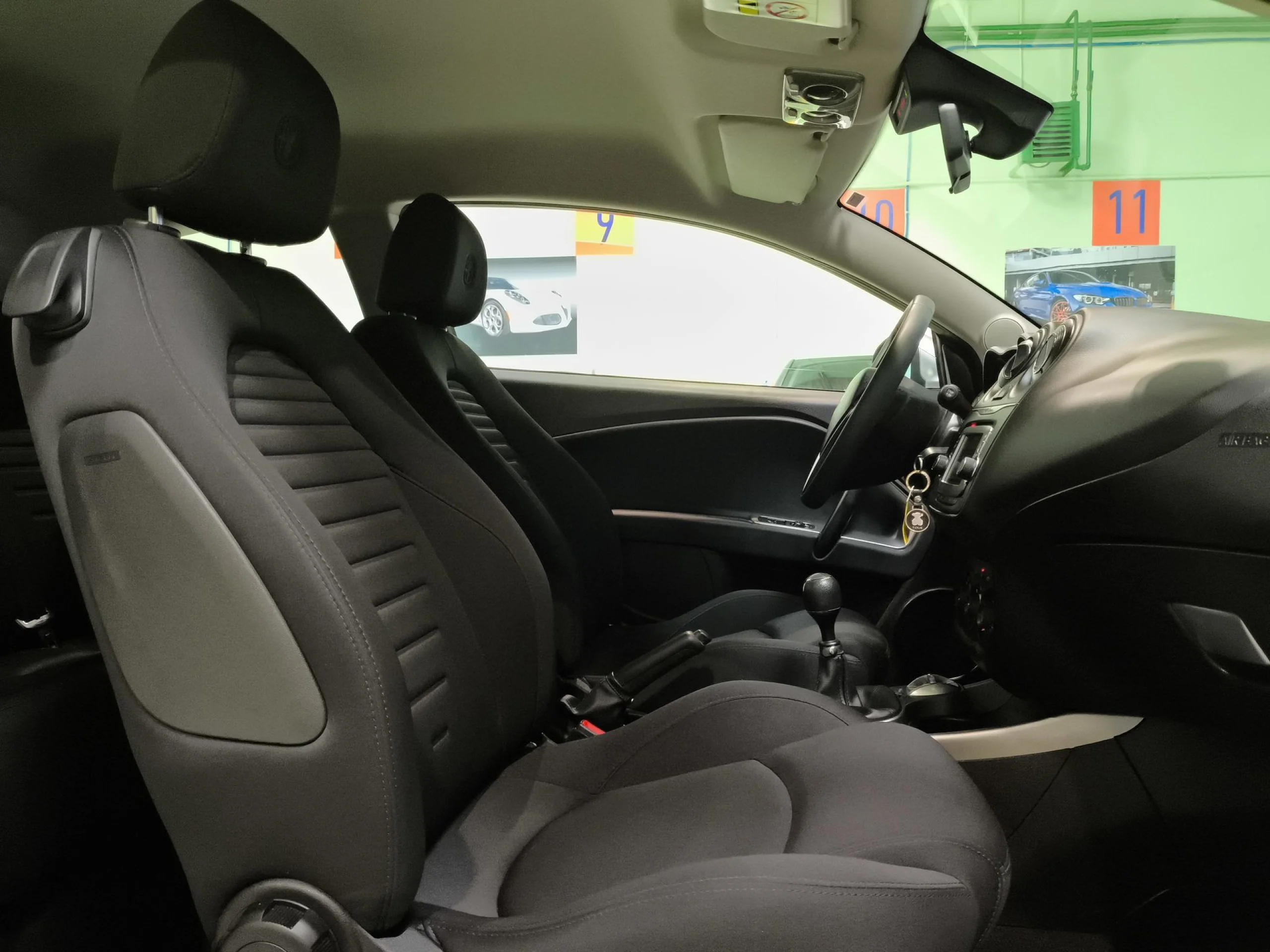 Alfa Romeo MiTo 1.3 JTDm MiTo SANDS 70 kW (95 CV) - Foto 20