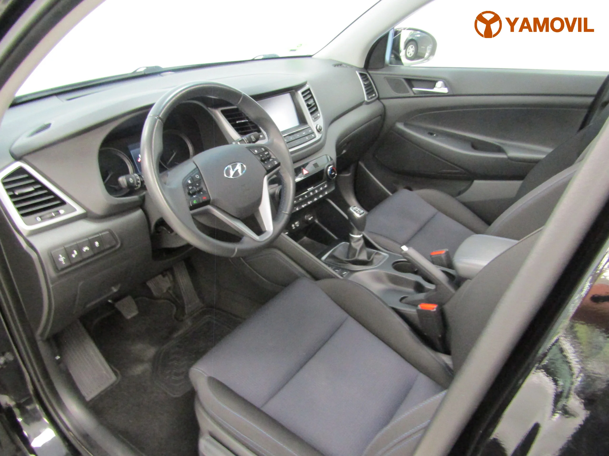 Hyundai Tucson 2.0 CRDI TECNO SKY SAFE - Foto 17