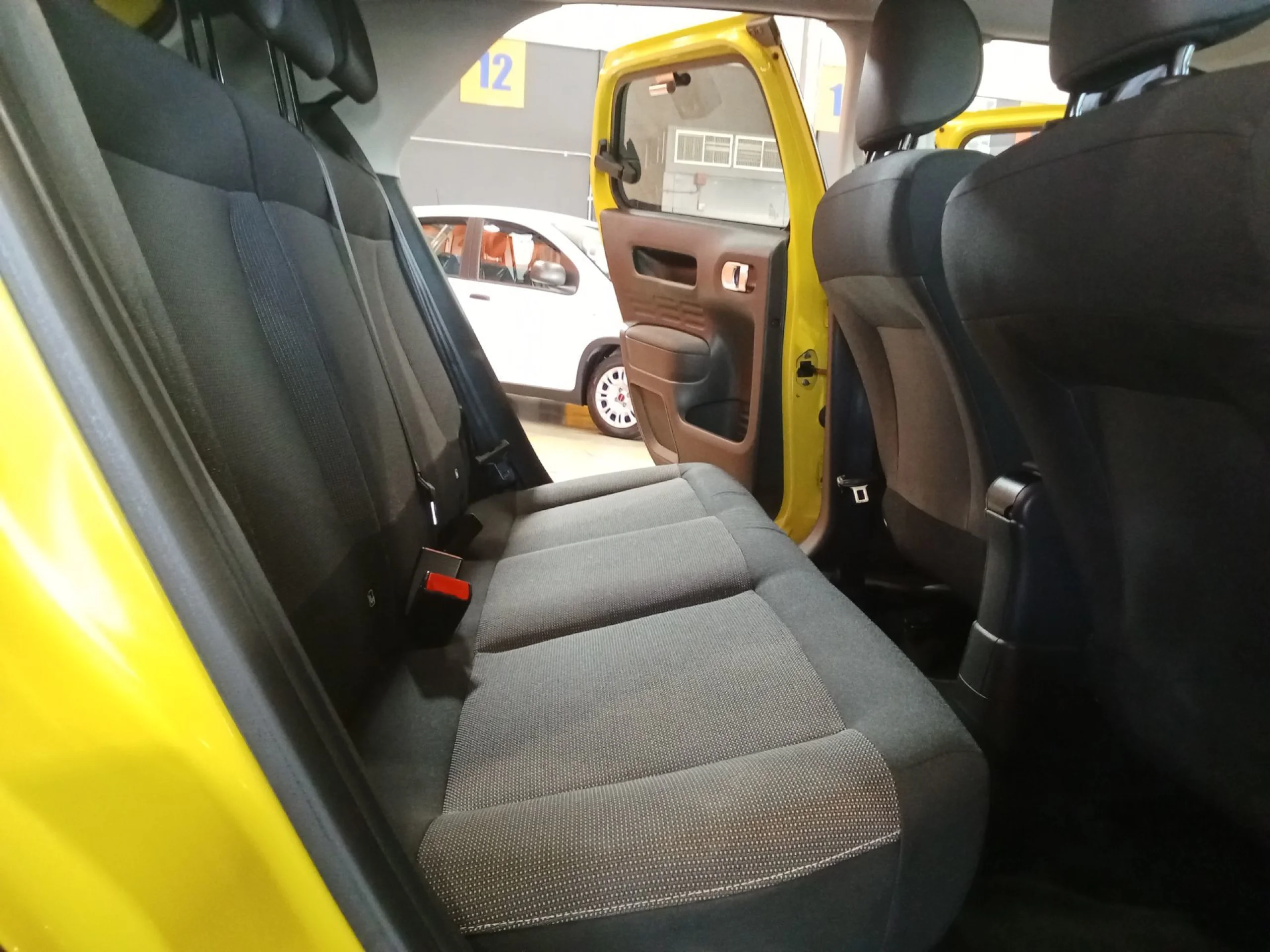 Citroen C4 Cactus BlueHDi 100 Shine 73 kW (100 CV) - Foto 20