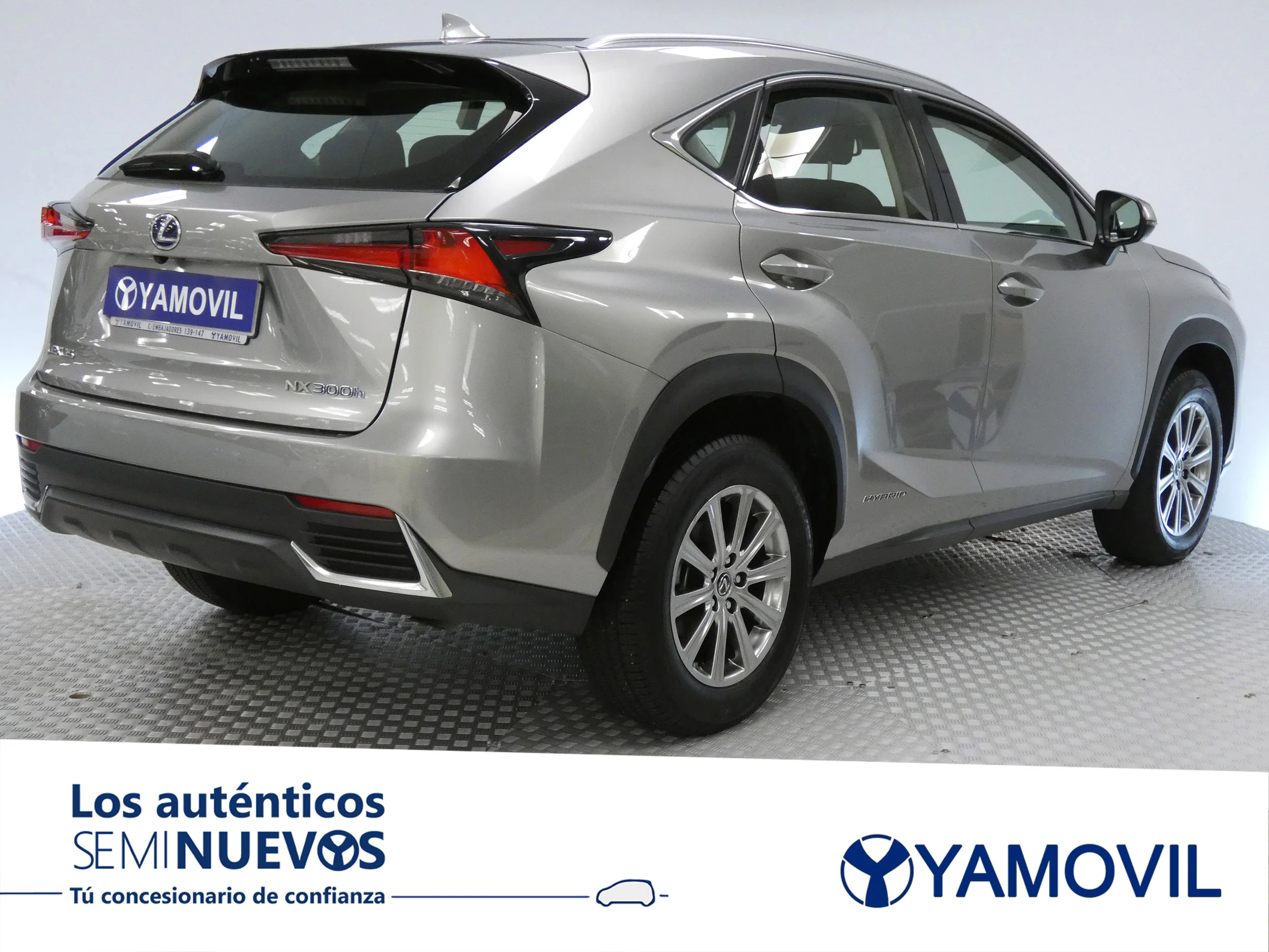 Lexus NX 300h BUSSINES HYBRID AUTO. 4X2 5P - Foto 6