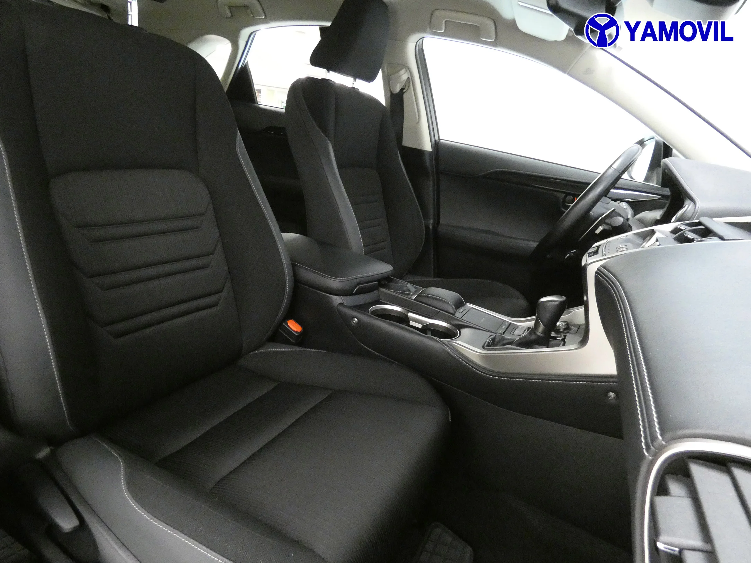 Lexus NX 300h BUSSINES HYBRID AUTO. 4X2 5P - Foto 15