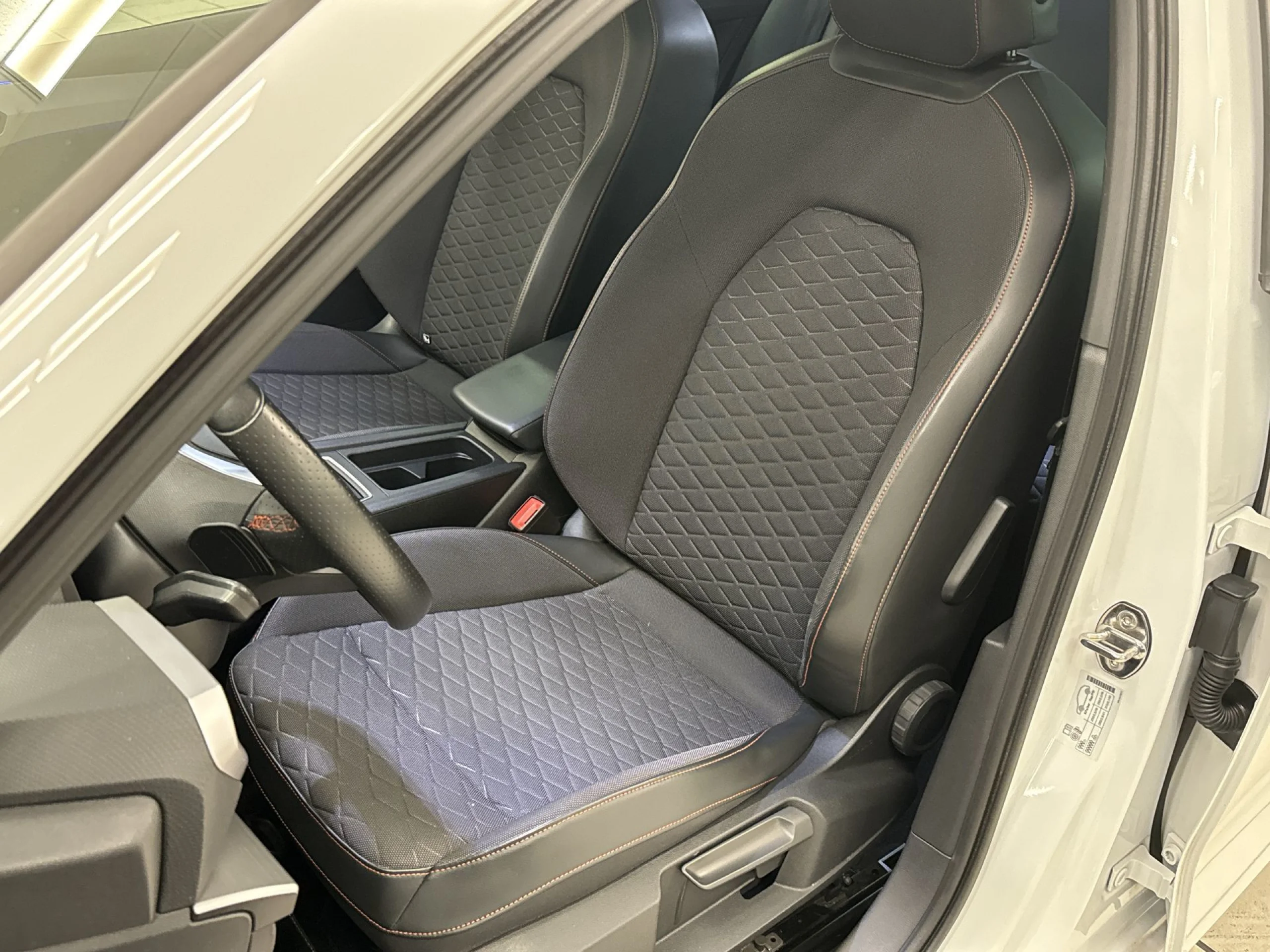 Seat León 1.5 eTSI SANDS FR Go L DSG 110 kW (150 CV) - Foto 8