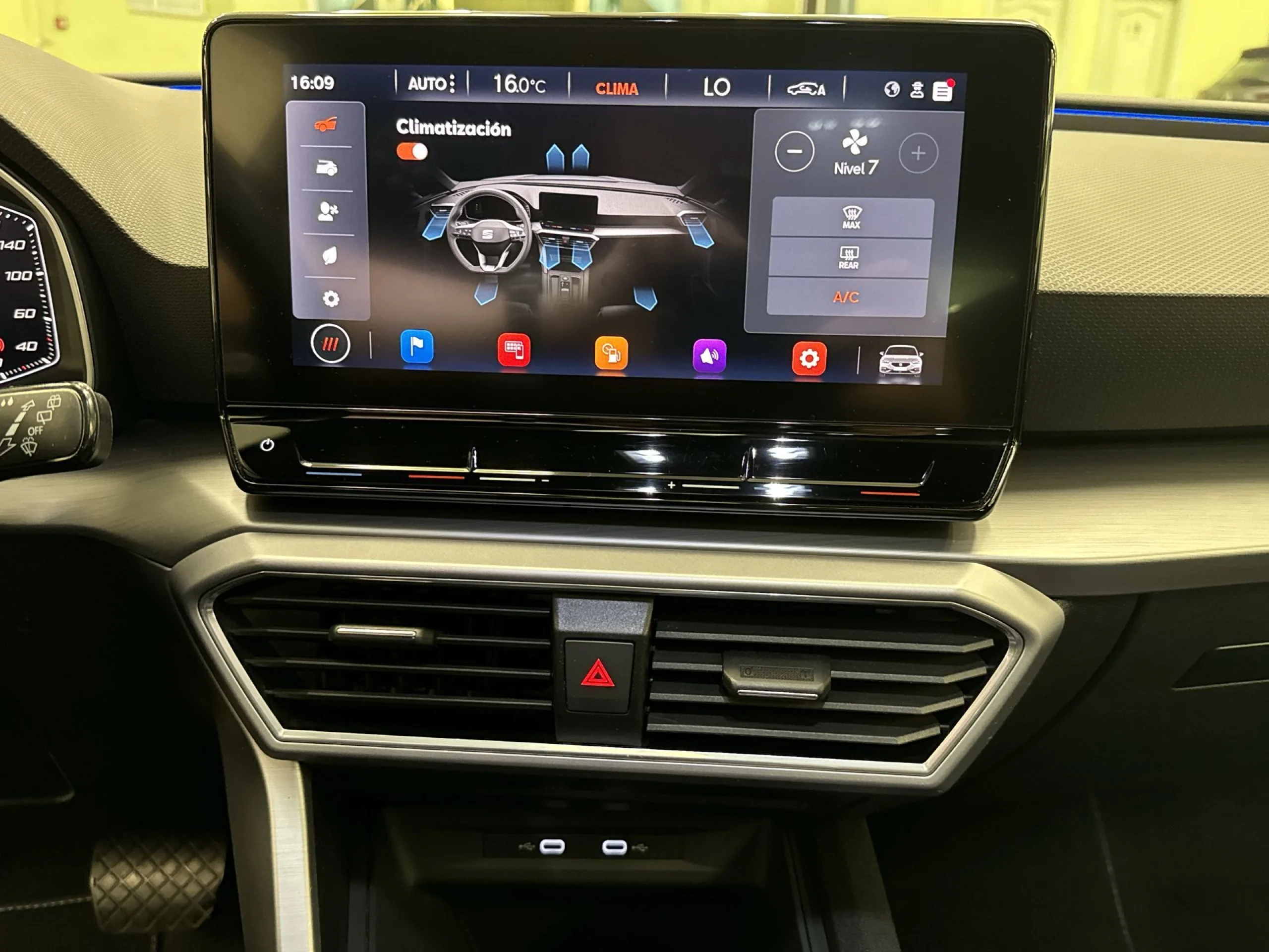 Seat León 1.5 eTSI SANDS FR Go L DSG 110 kW (150 CV) - Foto 18