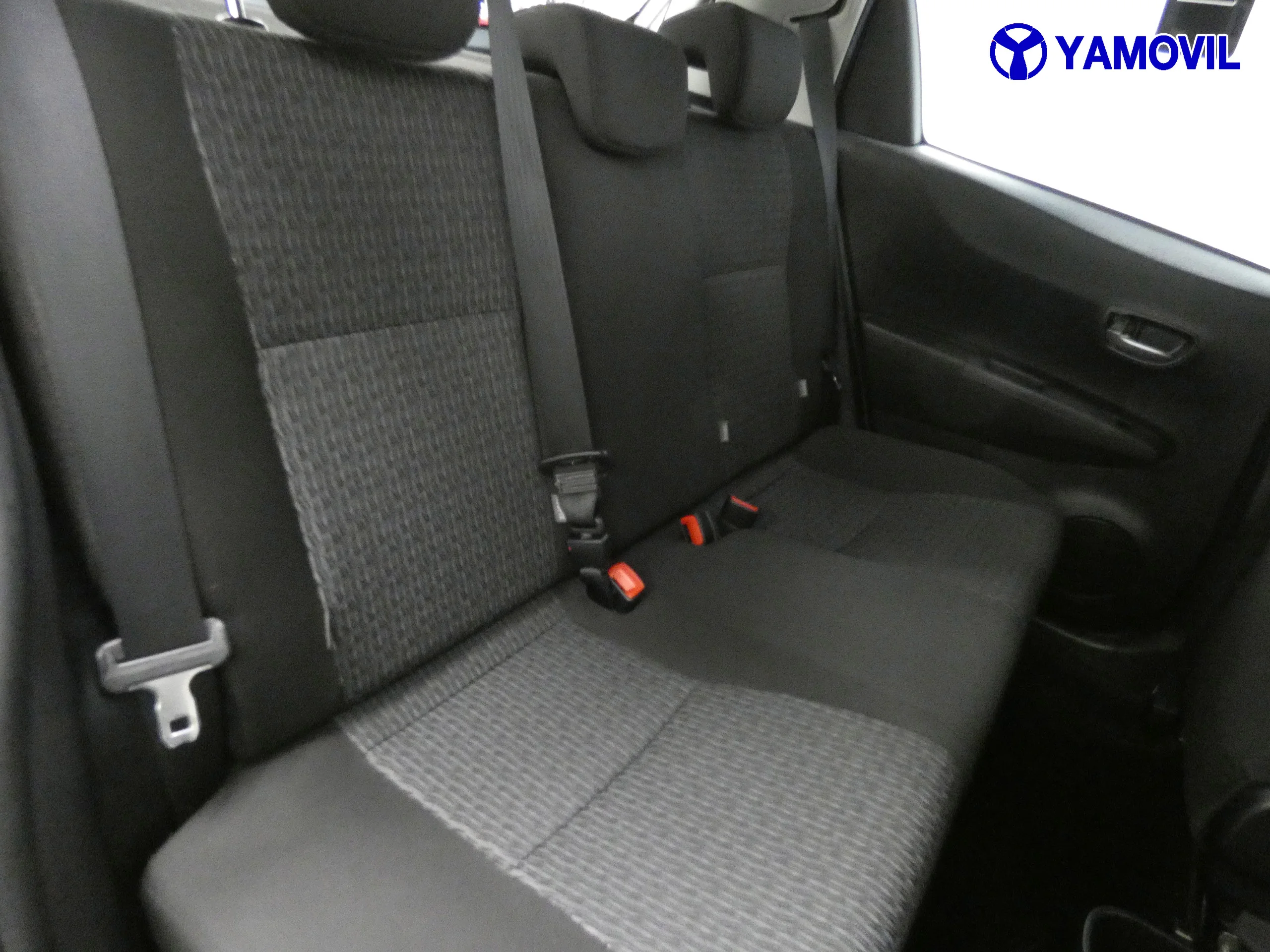 Toyota Yaris 1.4I ACTIVE 5P - Foto 16