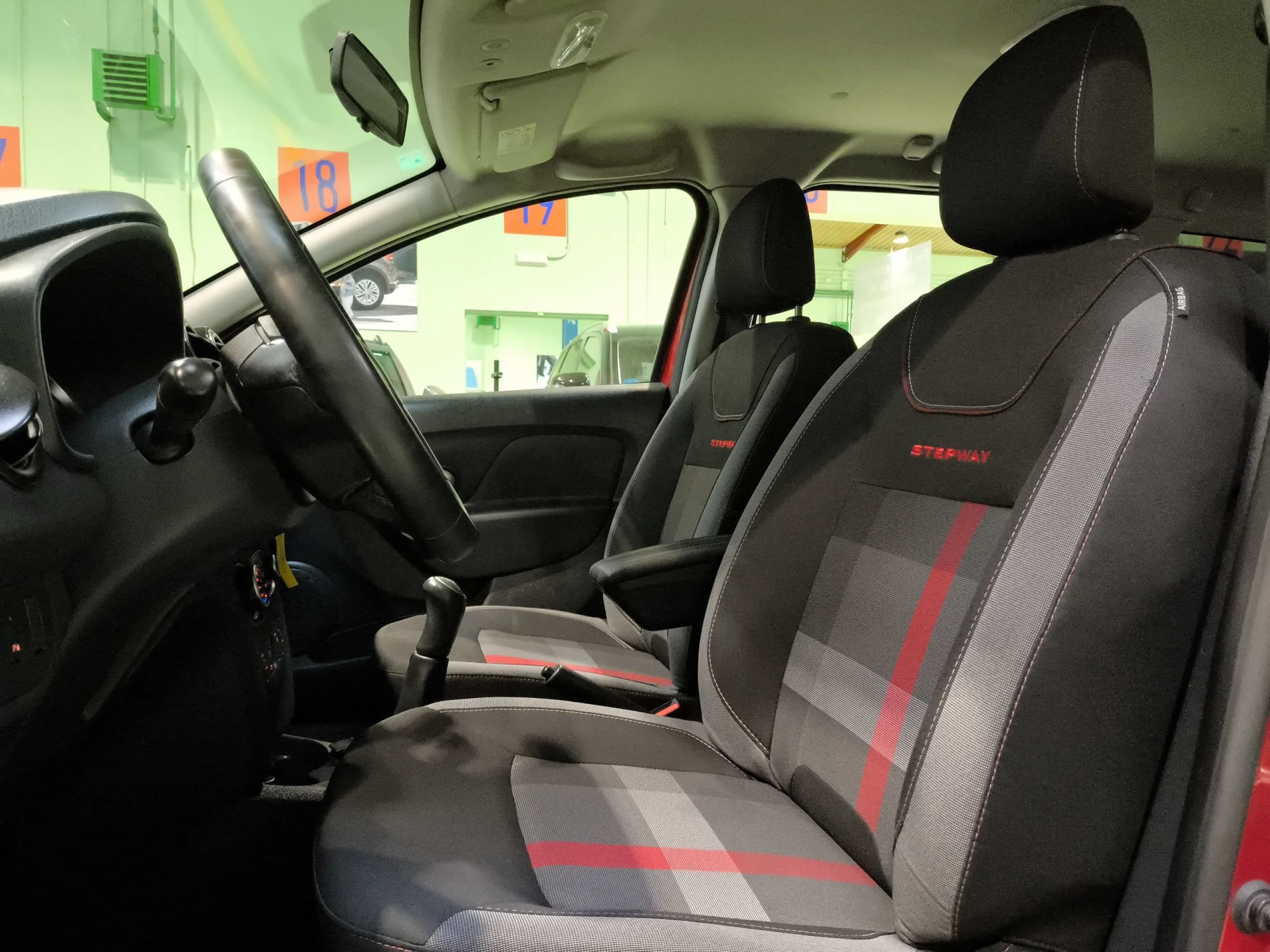 Dacia Logan MCV Serie Limitada Xplore Blue dCi 70 kW (95 CV) - Foto 8