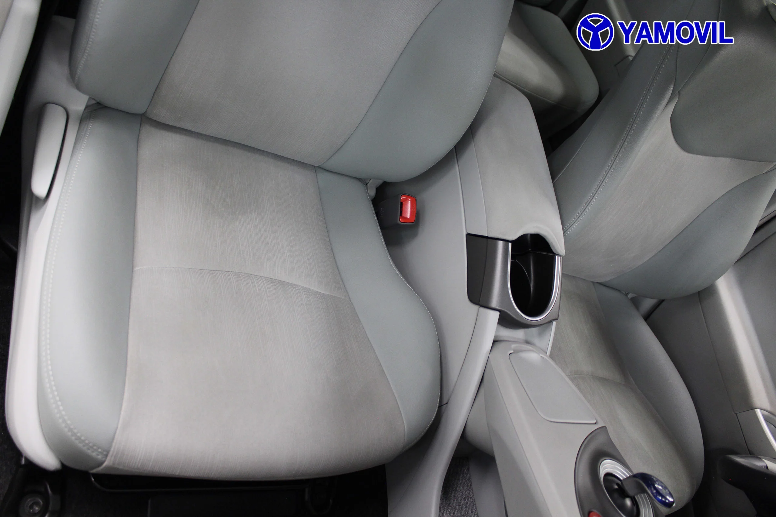 Toyota Prius 1.8 HSD Hibrido Executive 100 kW (136 CV) - Foto 18