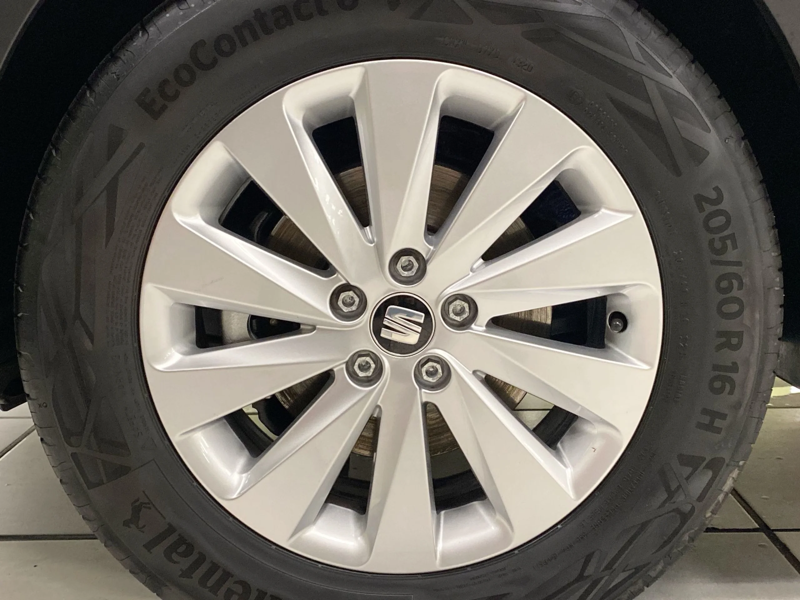 Seat Arona 1.0 TSI Ecomotive Reference 70 kW (95 CV) - Foto 7