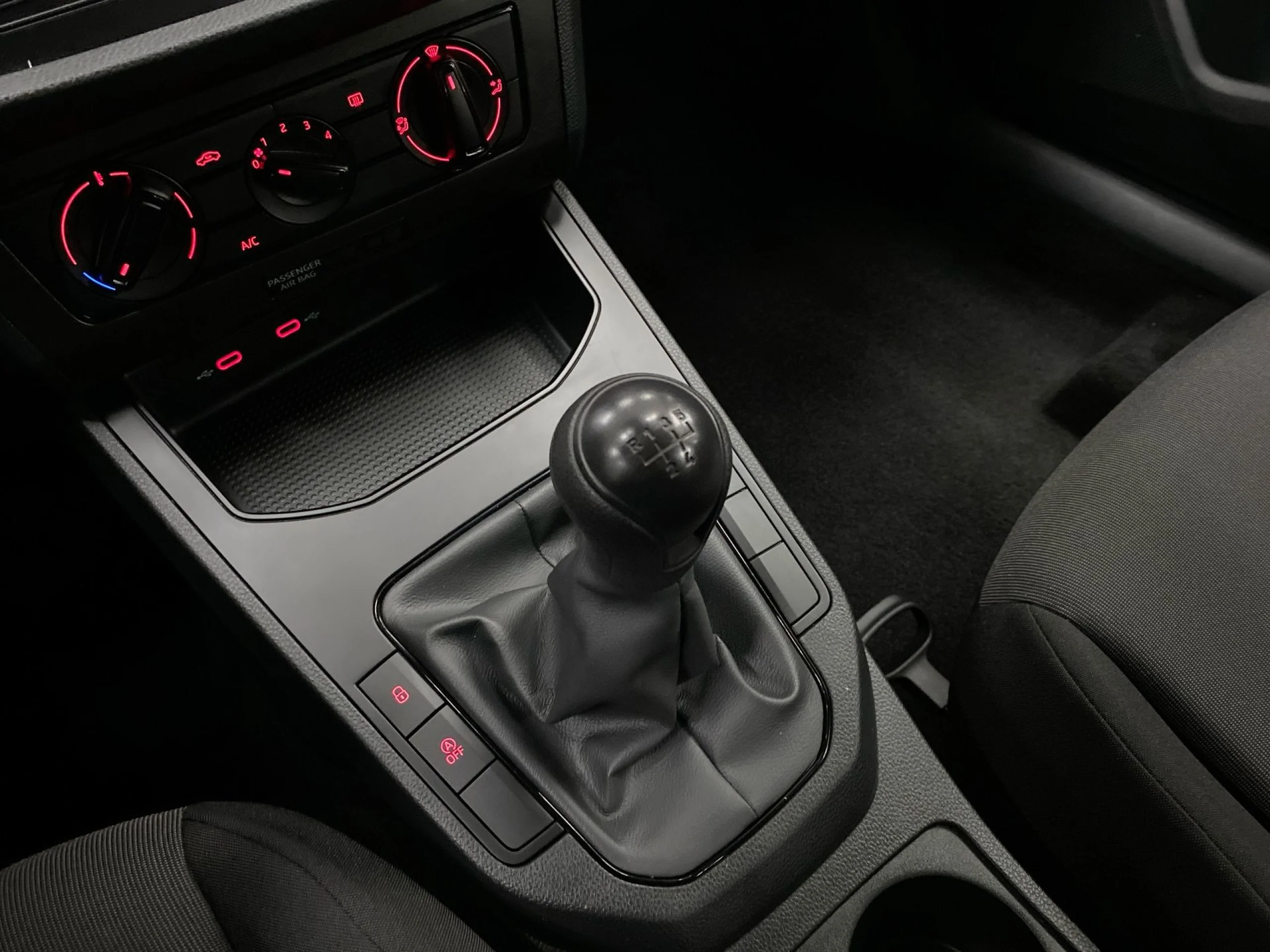 Seat Arona 1.0 TSI Ecomotive Reference 70 kW (95 CV) - Foto 16