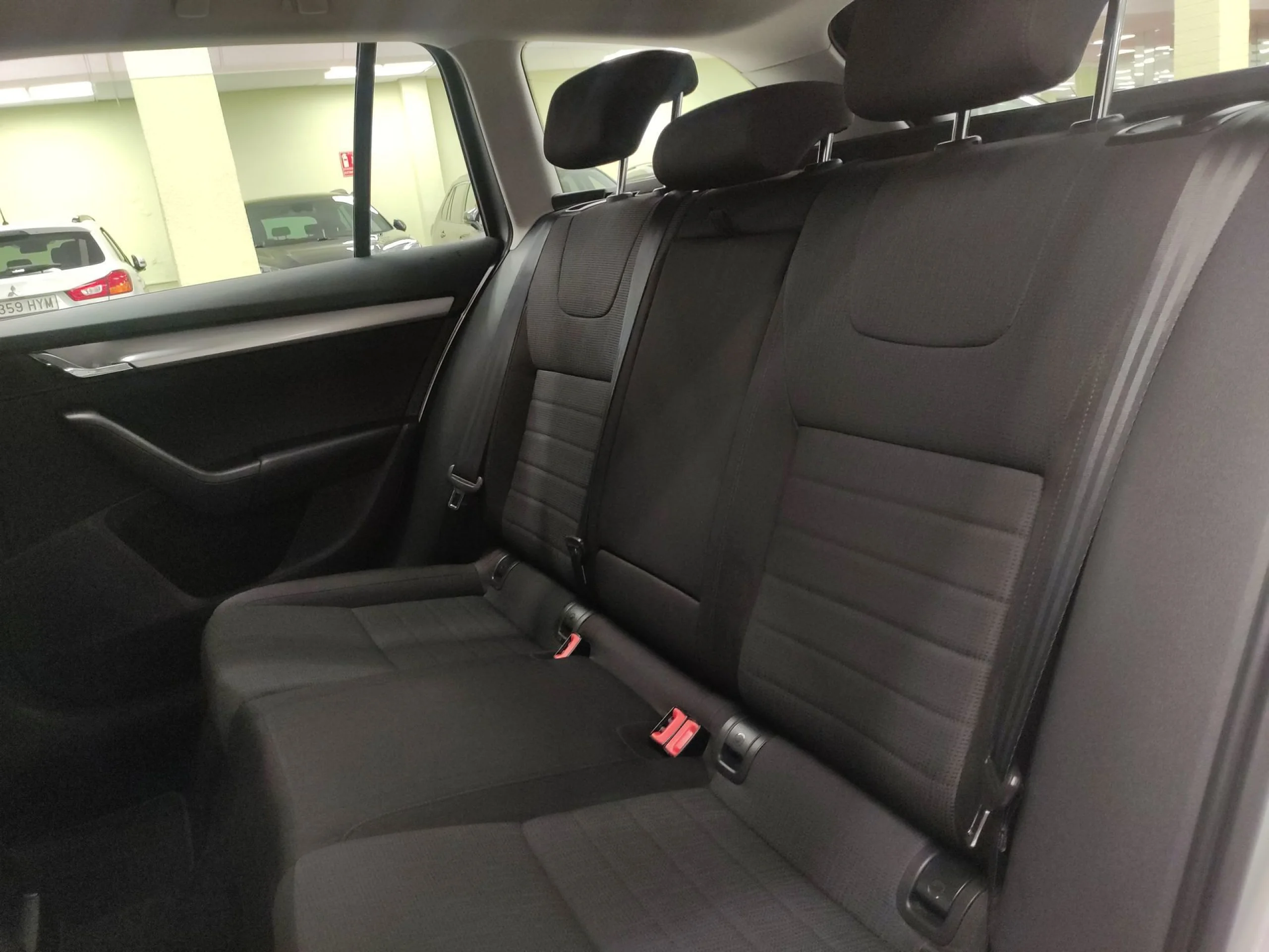 Skoda Octavia combi 2.0 TDI CR Elegance 110 kW (150 CV) - Foto 18