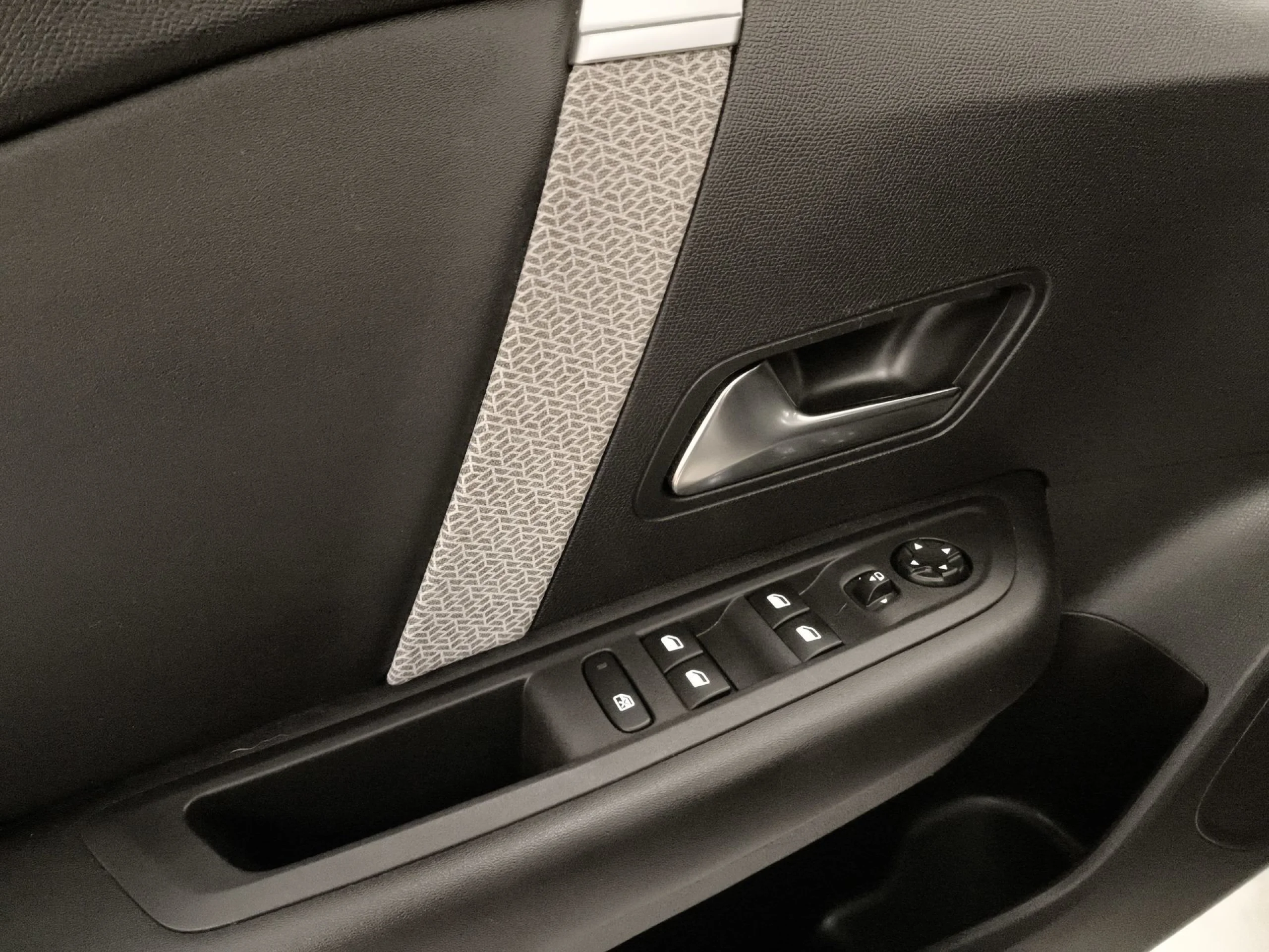Citroen C4 BlueHDi 110 SANDS Feel Pack 81 kW (110 CV) - Foto 10