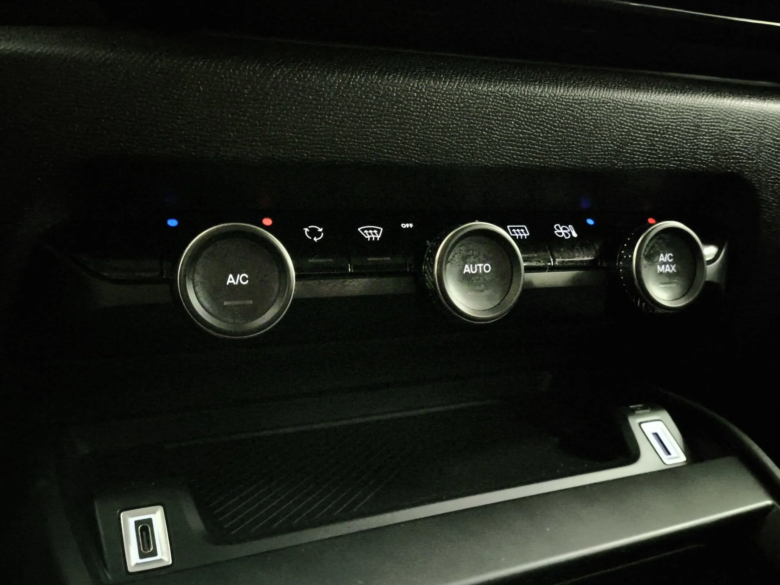 Citroen C4 BlueHDi 110 SANDS Feel Pack 81 kW (110 CV) - Foto 16