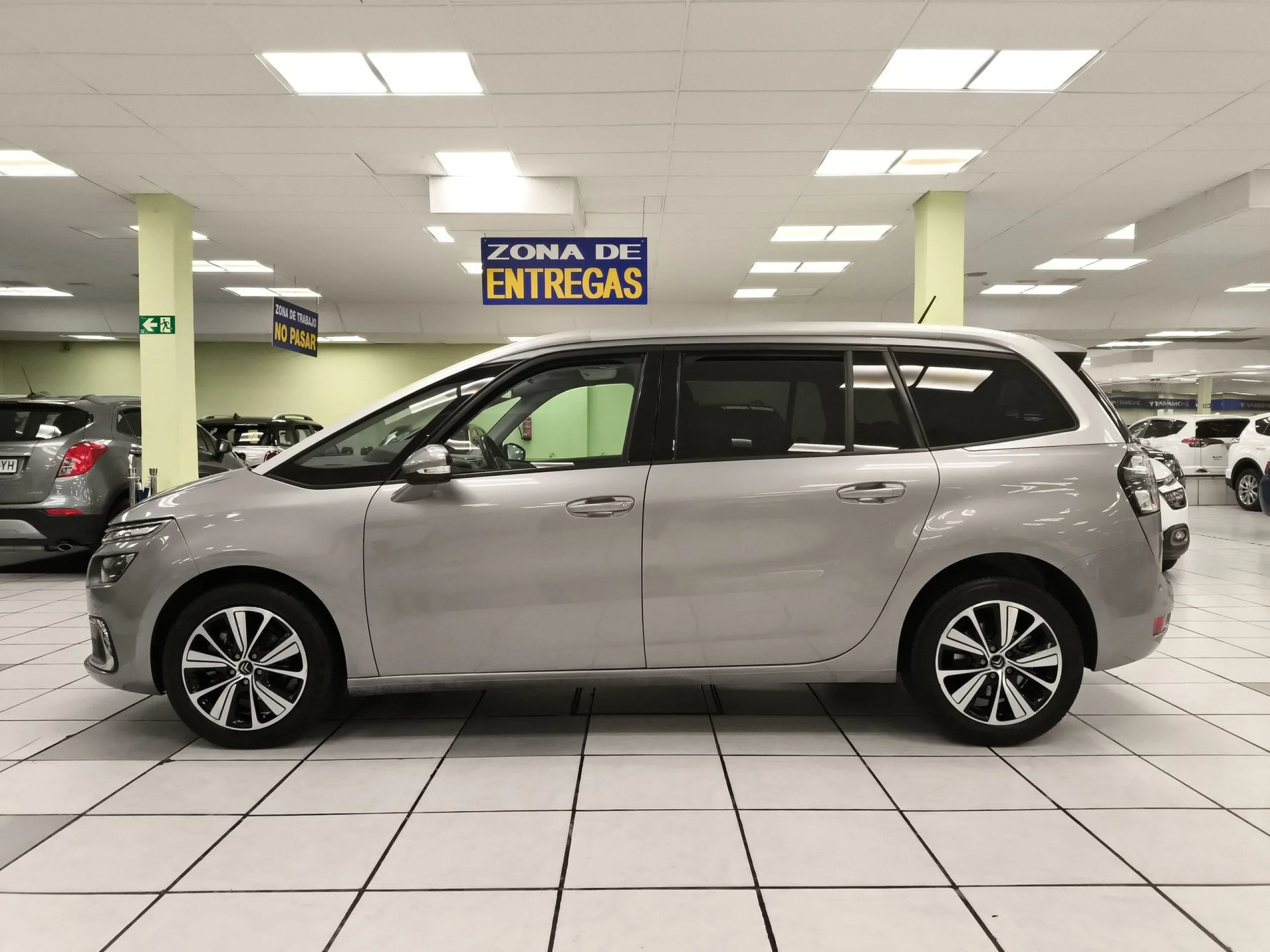 Citroen Grand C4 Spacetourer PureTech 130 SANDS Shine 96 kW (130 CV) - Foto 4