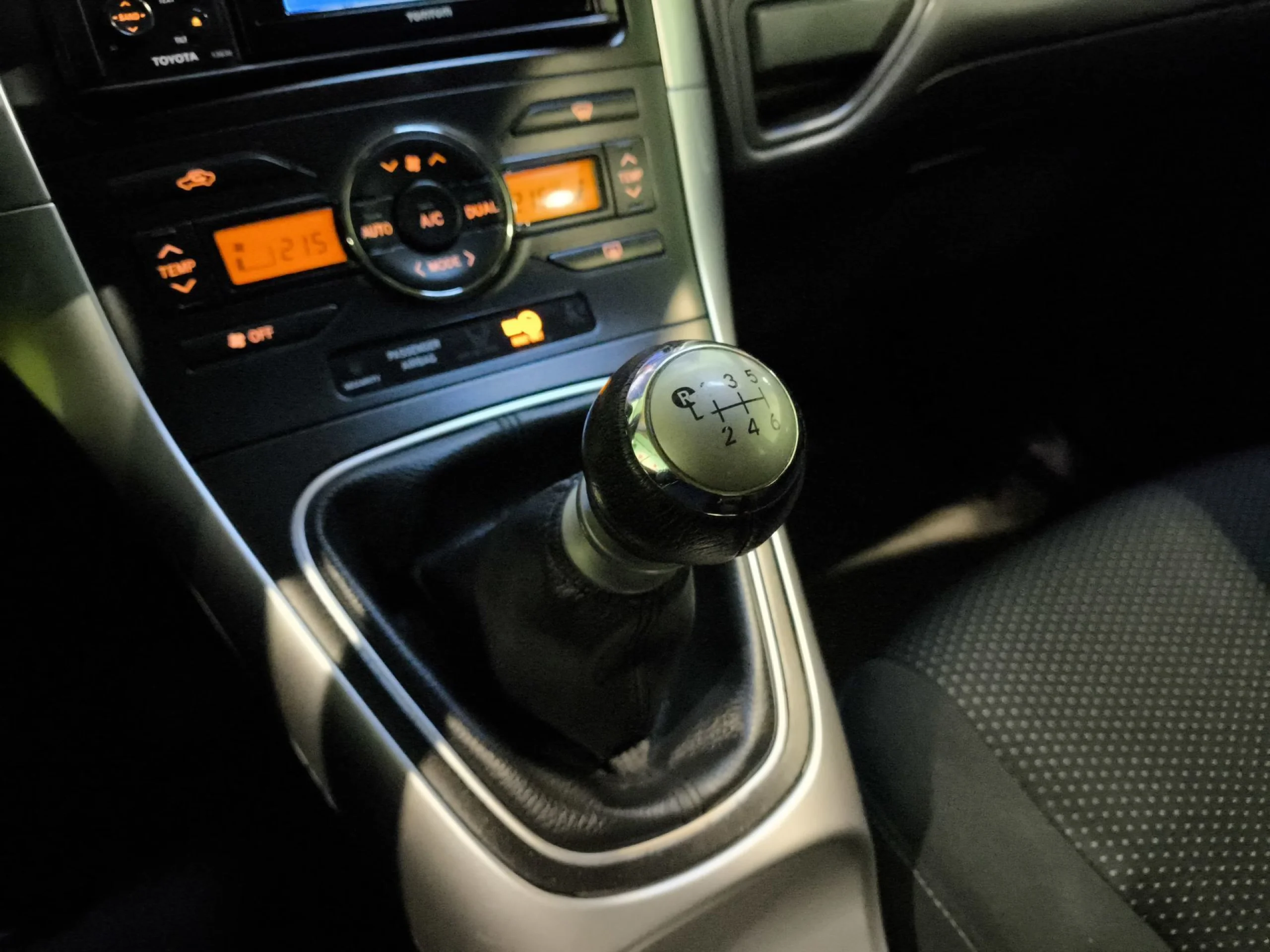 Toyota Auris 1.6 VVT-I Active 97 kW (132 CV) - Foto 18