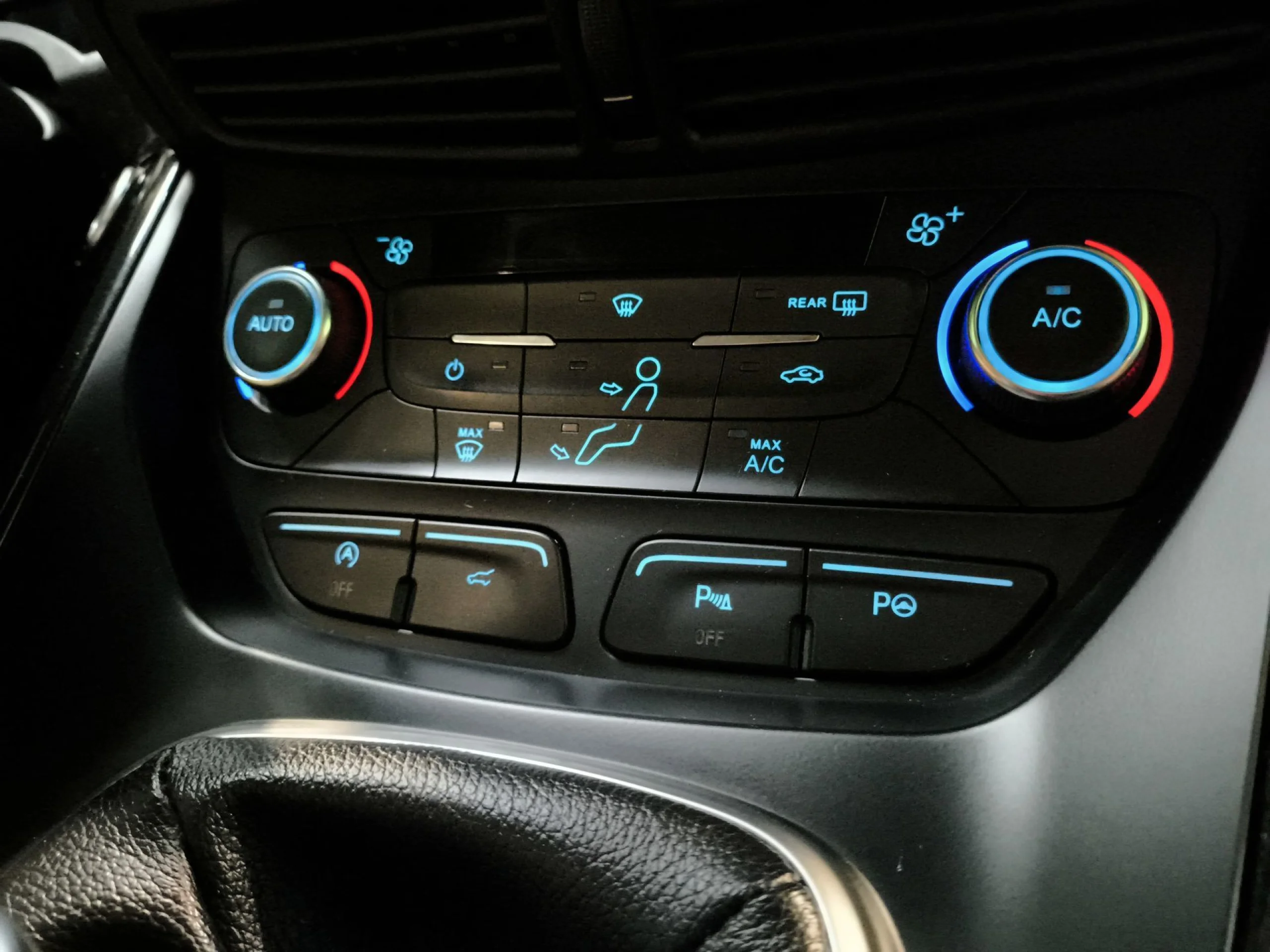 Ford Kuga 1.5 EcoBoost ST-Line Limited Edition 4x2 110 kW (150 CV) - Foto 13