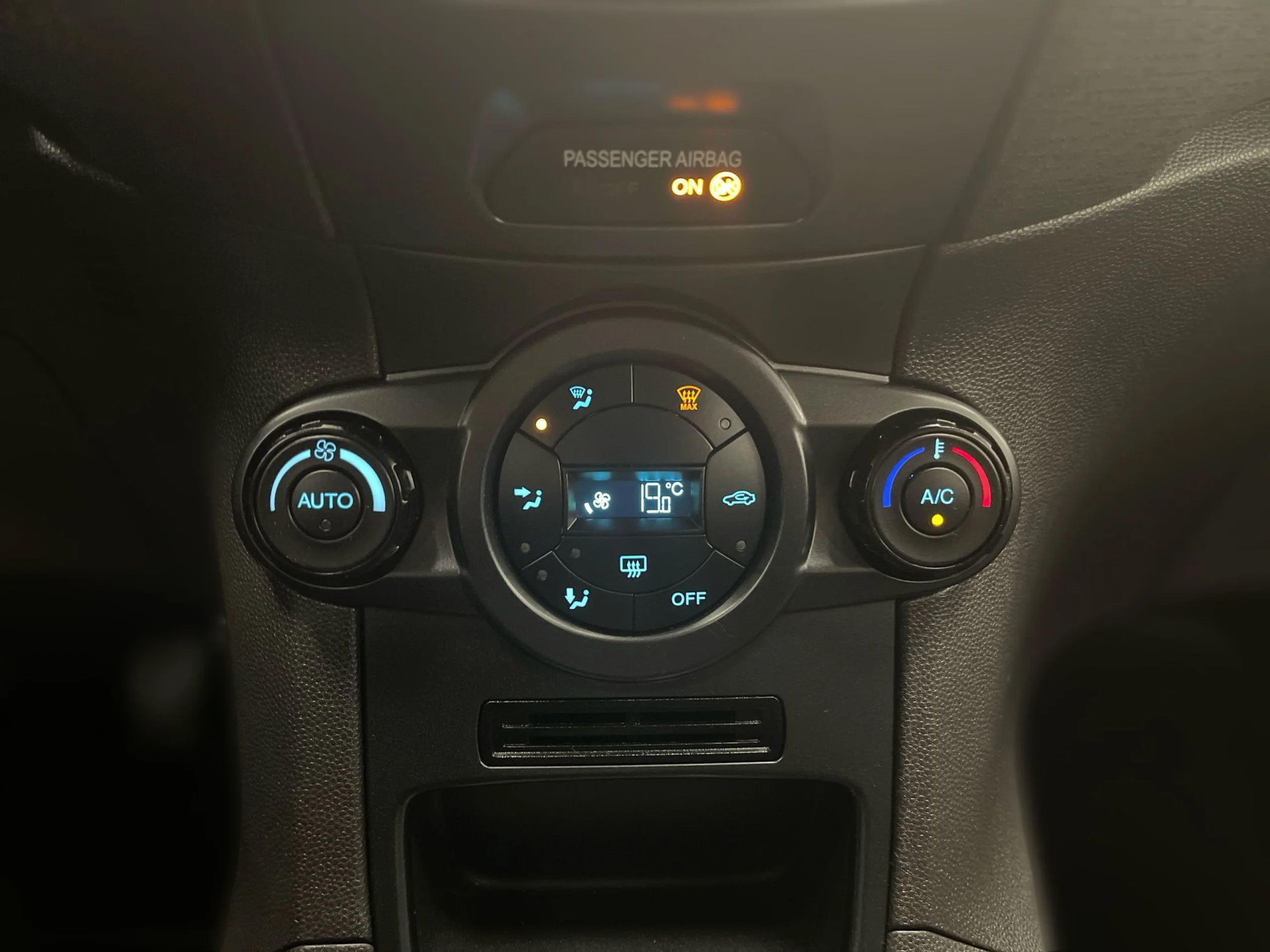 Ford Fiesta 1.0 EcoBoost Trend 74 kW (100 CV) - Foto 14