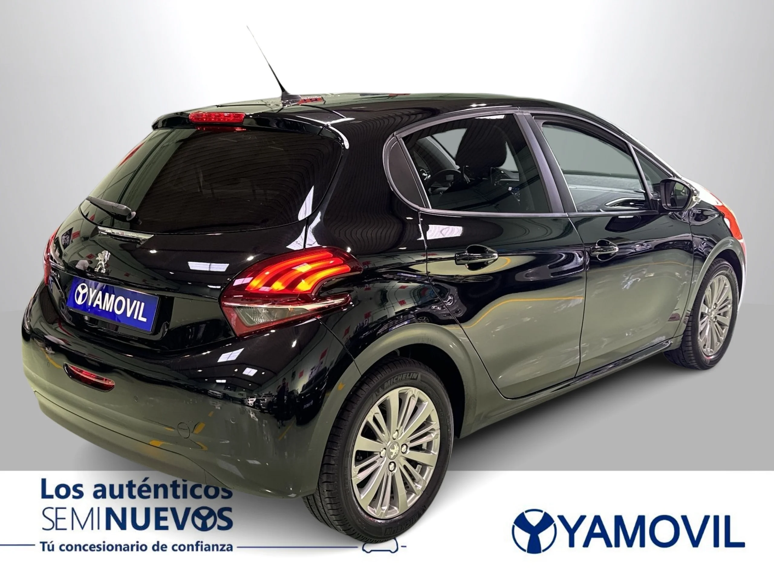 Peugeot 208 PureTech Signature 60 kW (82 CV) - Foto 6