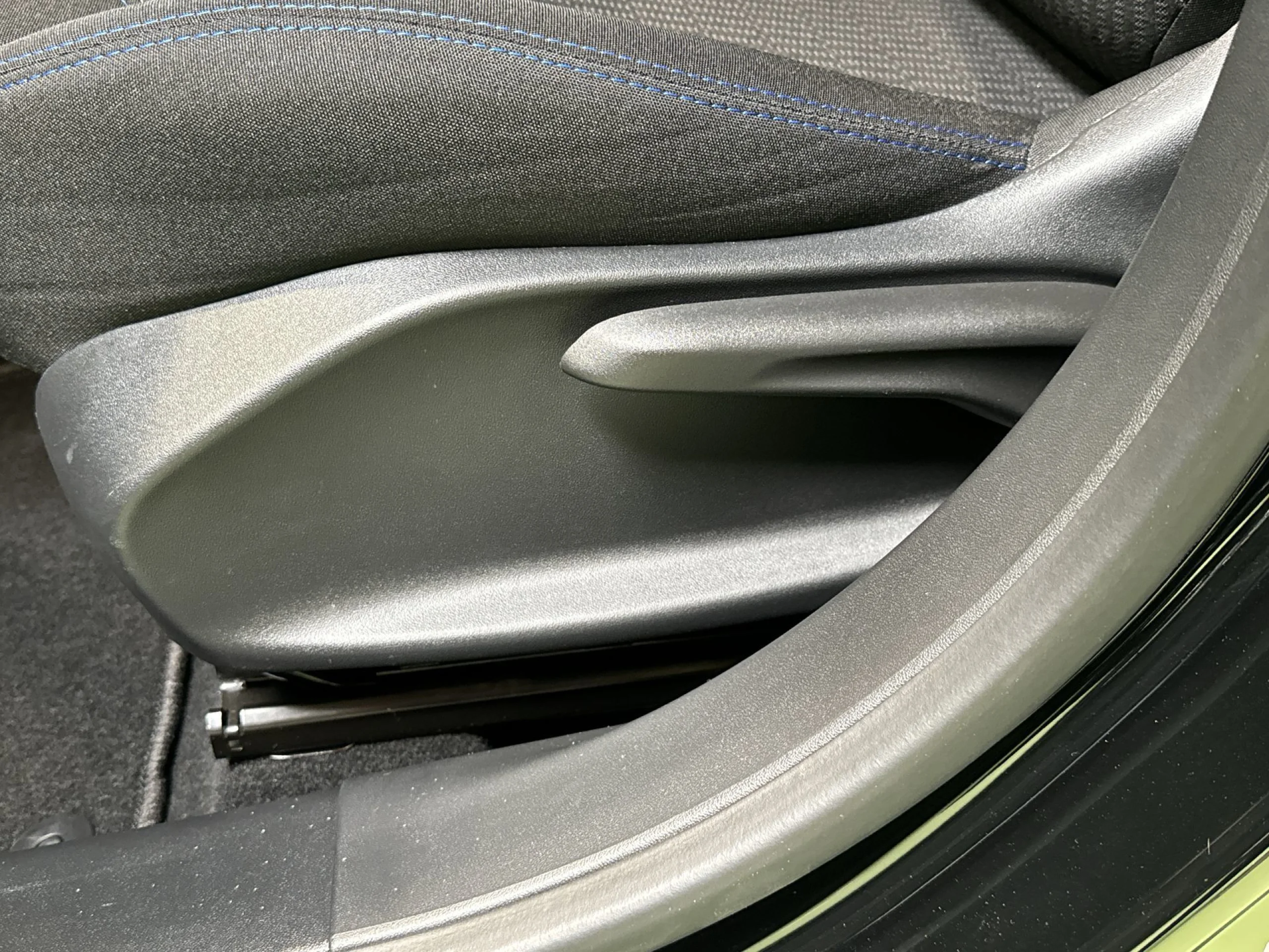 Peugeot 208 PureTech Signature 60 kW (82 CV) - Foto 9