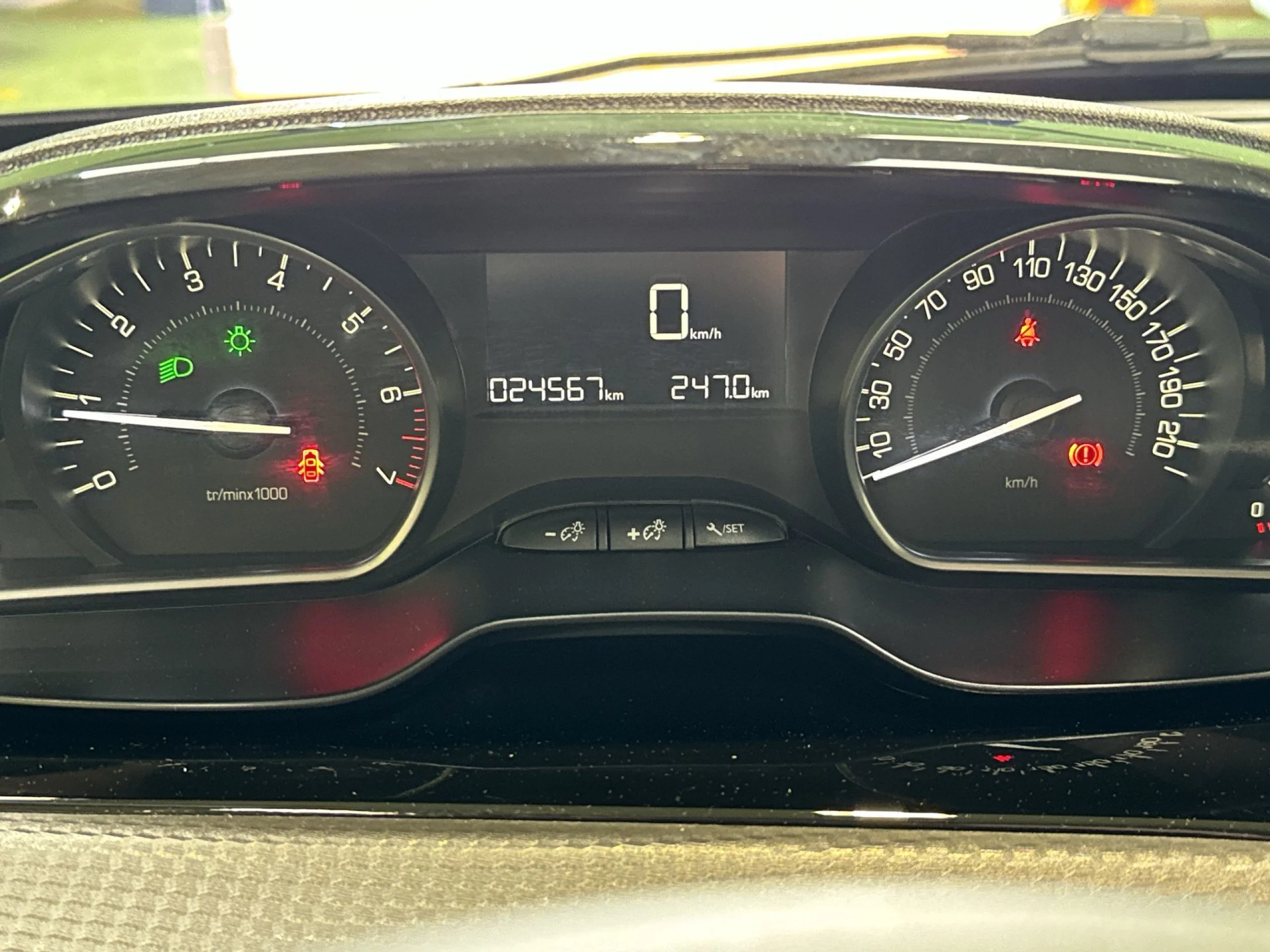 Peugeot 208 PureTech Signature 60 kW (82 CV) - Foto 12