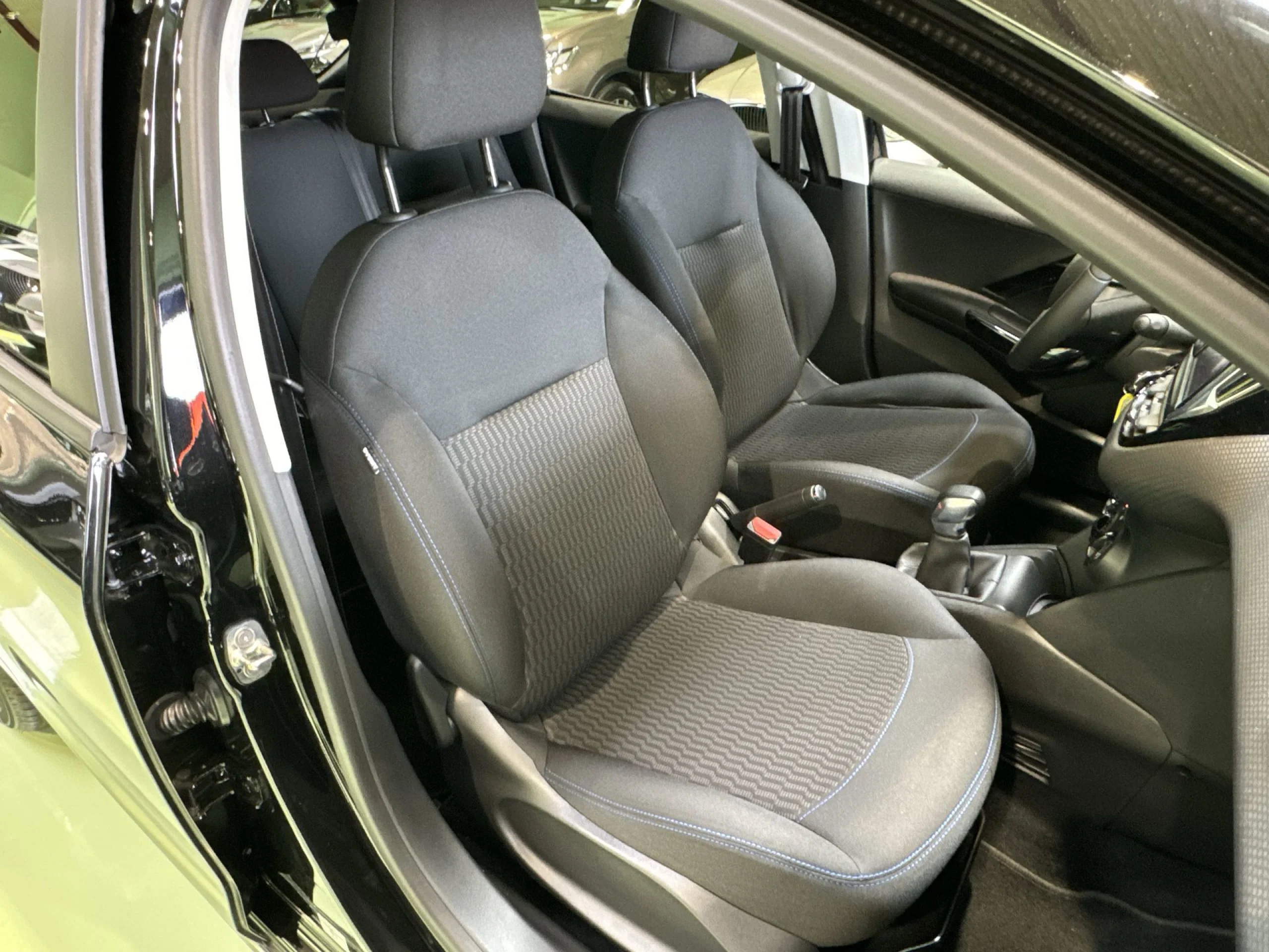 Peugeot 208 PureTech Signature 60 kW (82 CV) - Foto 21
