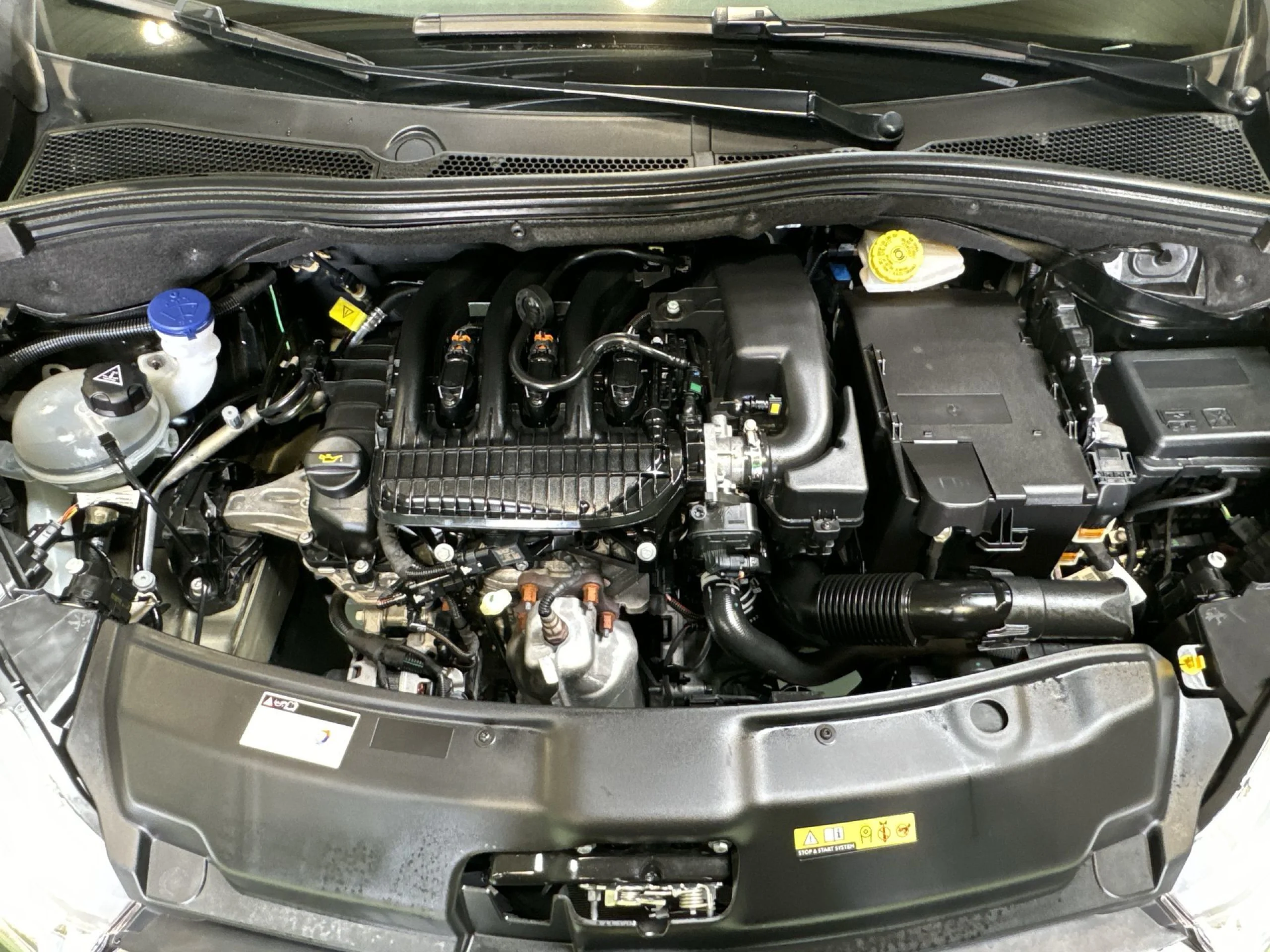 Peugeot 208 PureTech Signature 60 kW (82 CV) - Foto 22