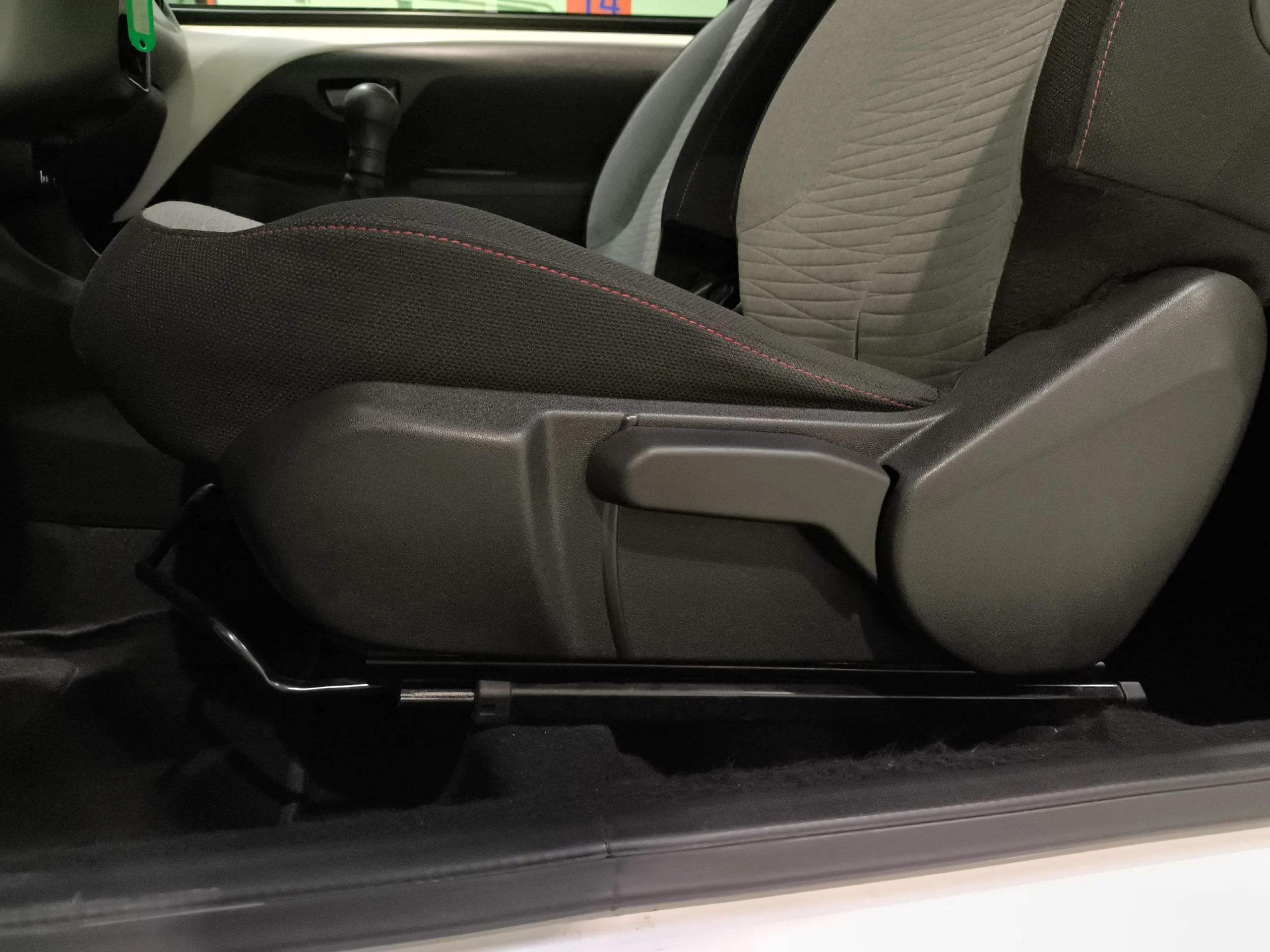 Citroen C1 PureTech 82 Furio 60 kW (82 CV) - Foto 9