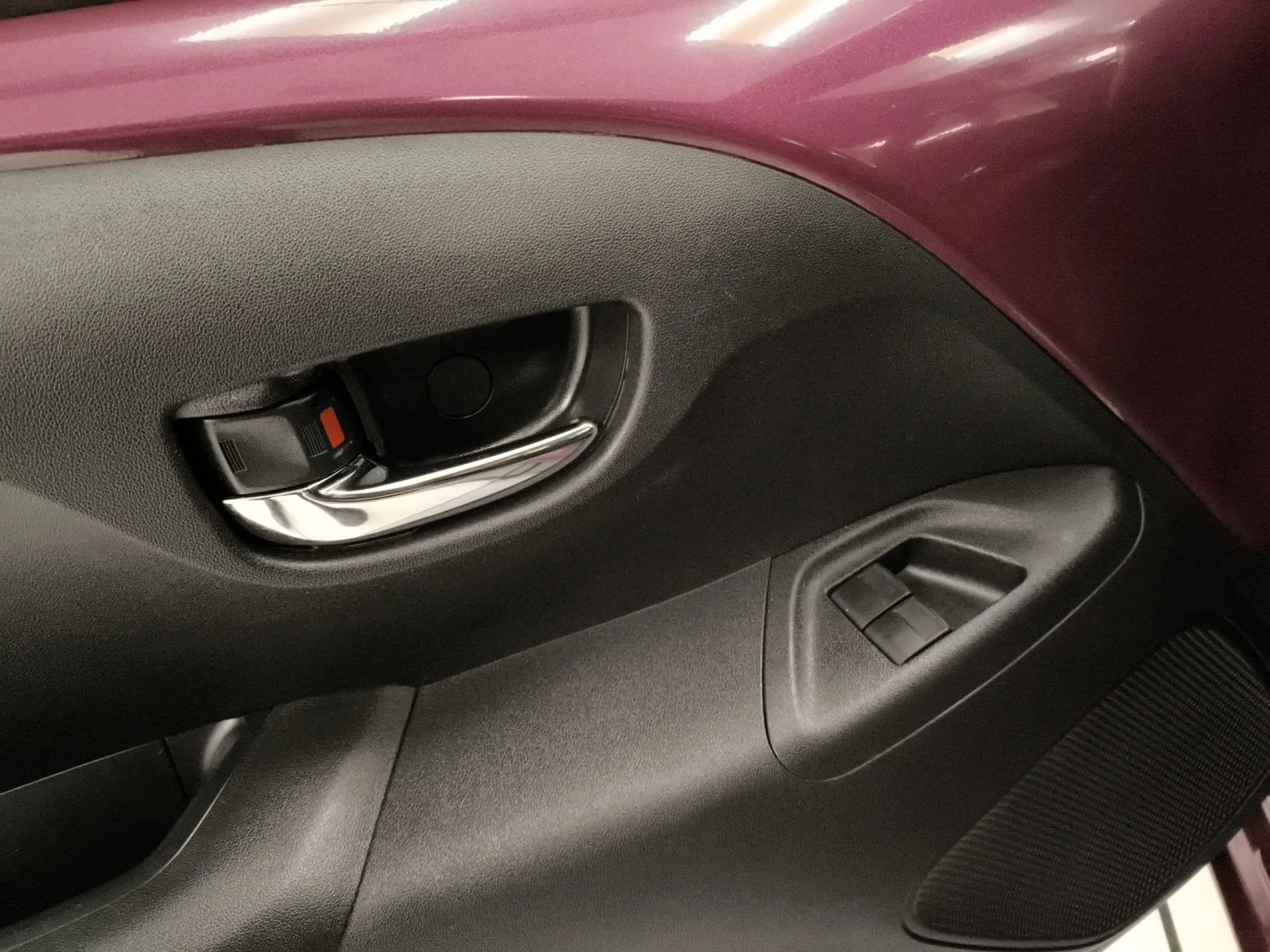 Peugeot 108 1.2 PureTech Allure 60 kW (82 CV) - Foto 10