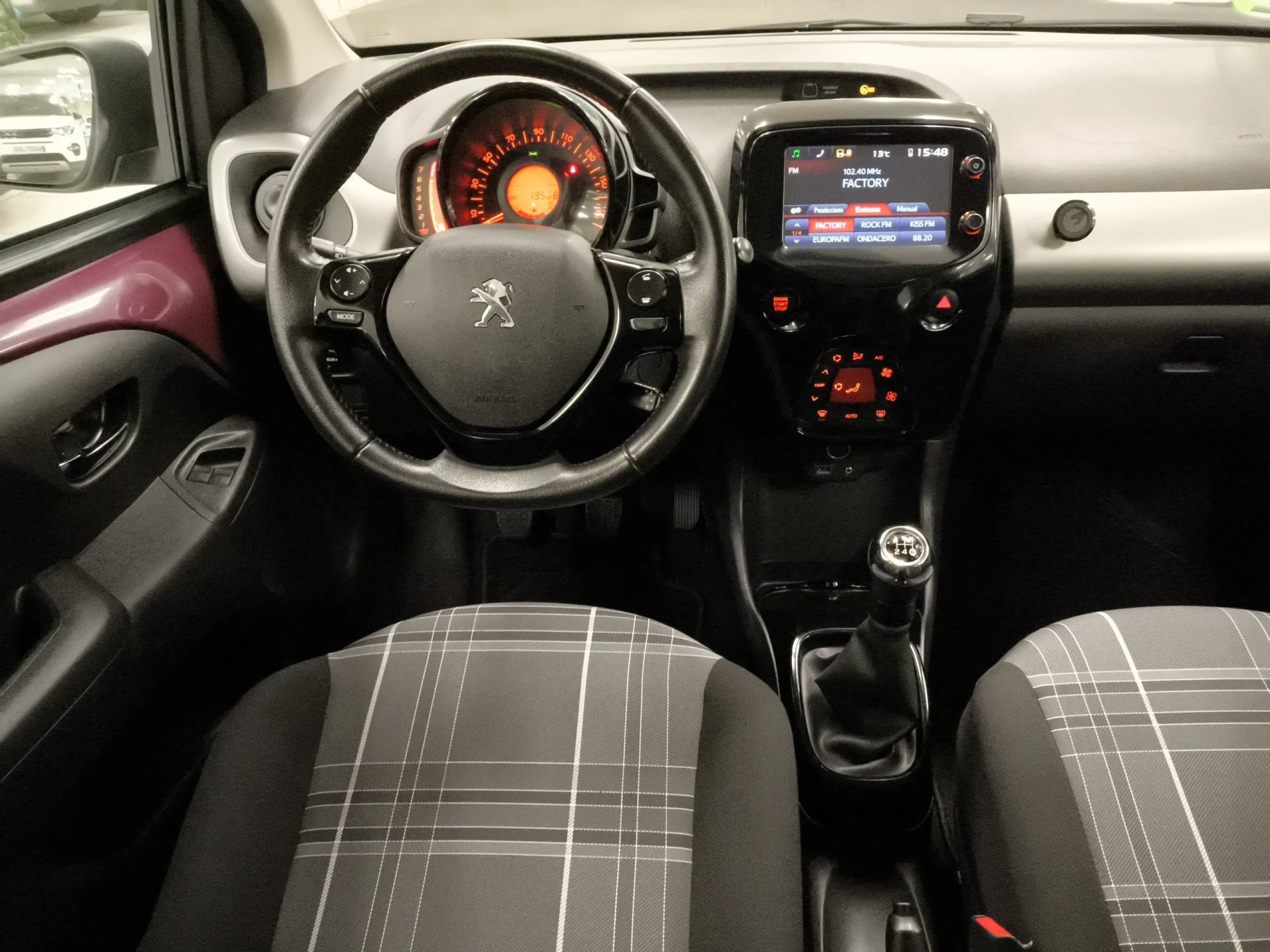 Peugeot 108 1.2 PureTech Allure 60 kW (82 CV) - Foto 17