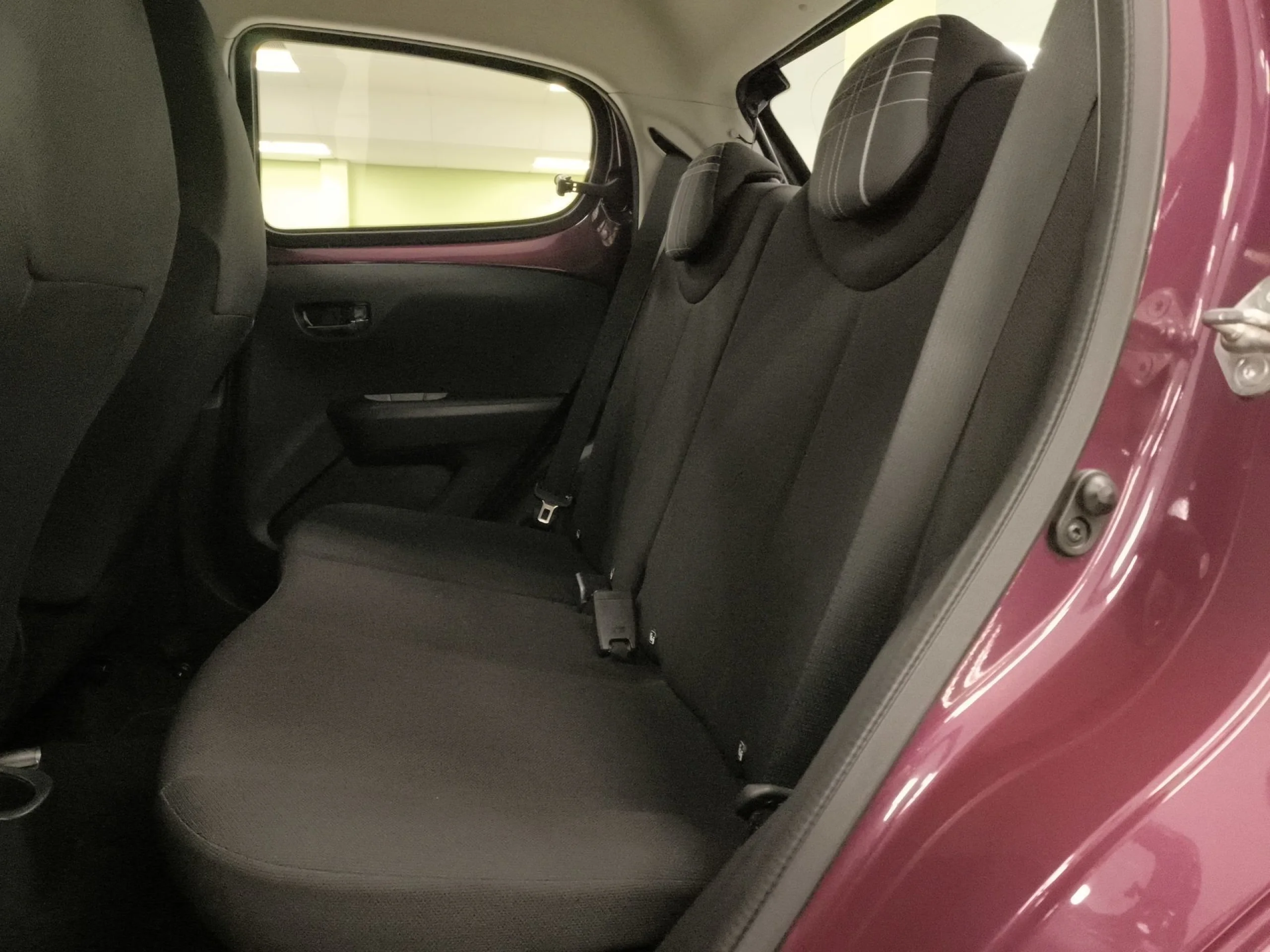 Peugeot 108 1.2 PureTech Allure 60 kW (82 CV) - Foto 18
