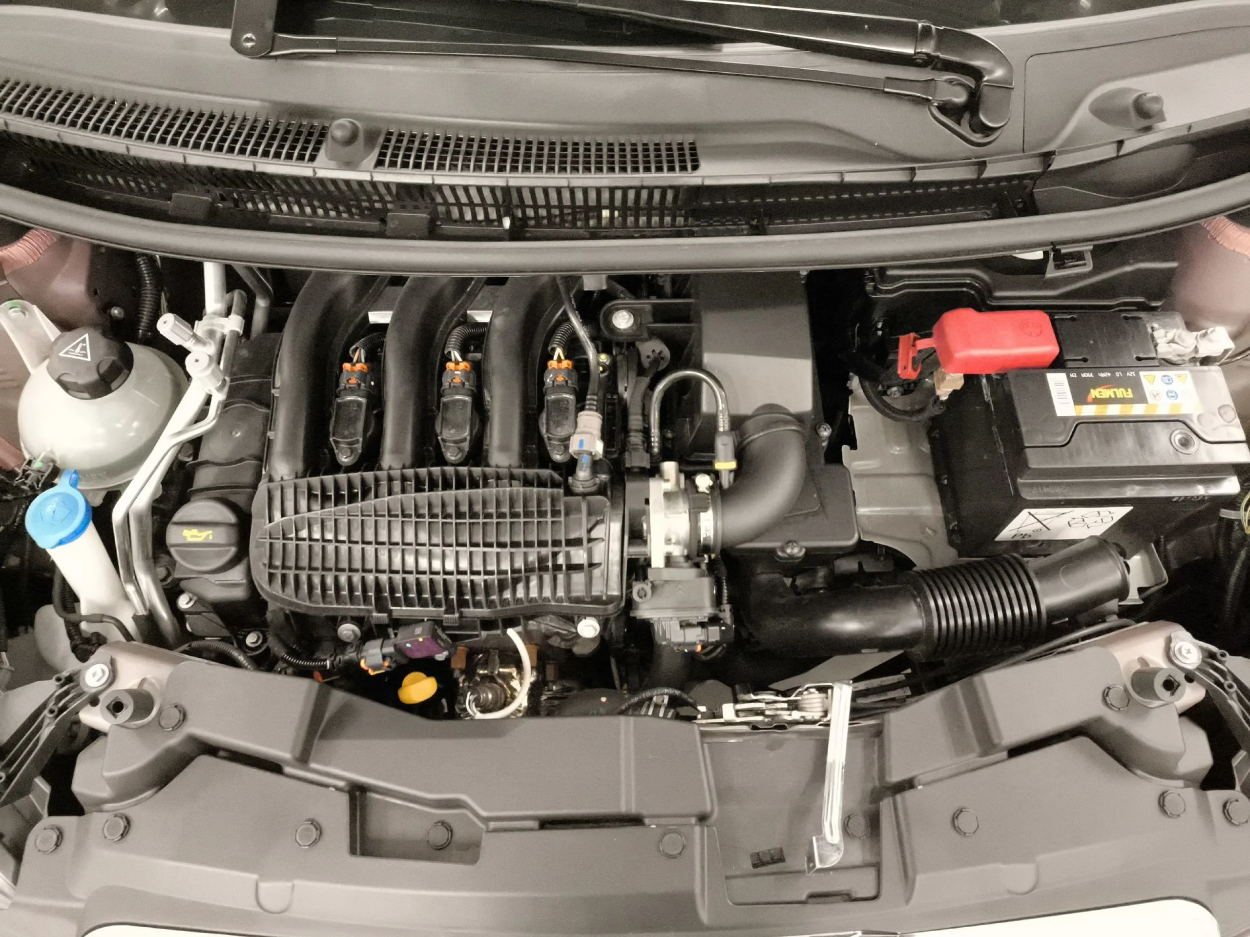 Peugeot 108 1.2 PureTech Allure 60 kW (82 CV) - Foto 21