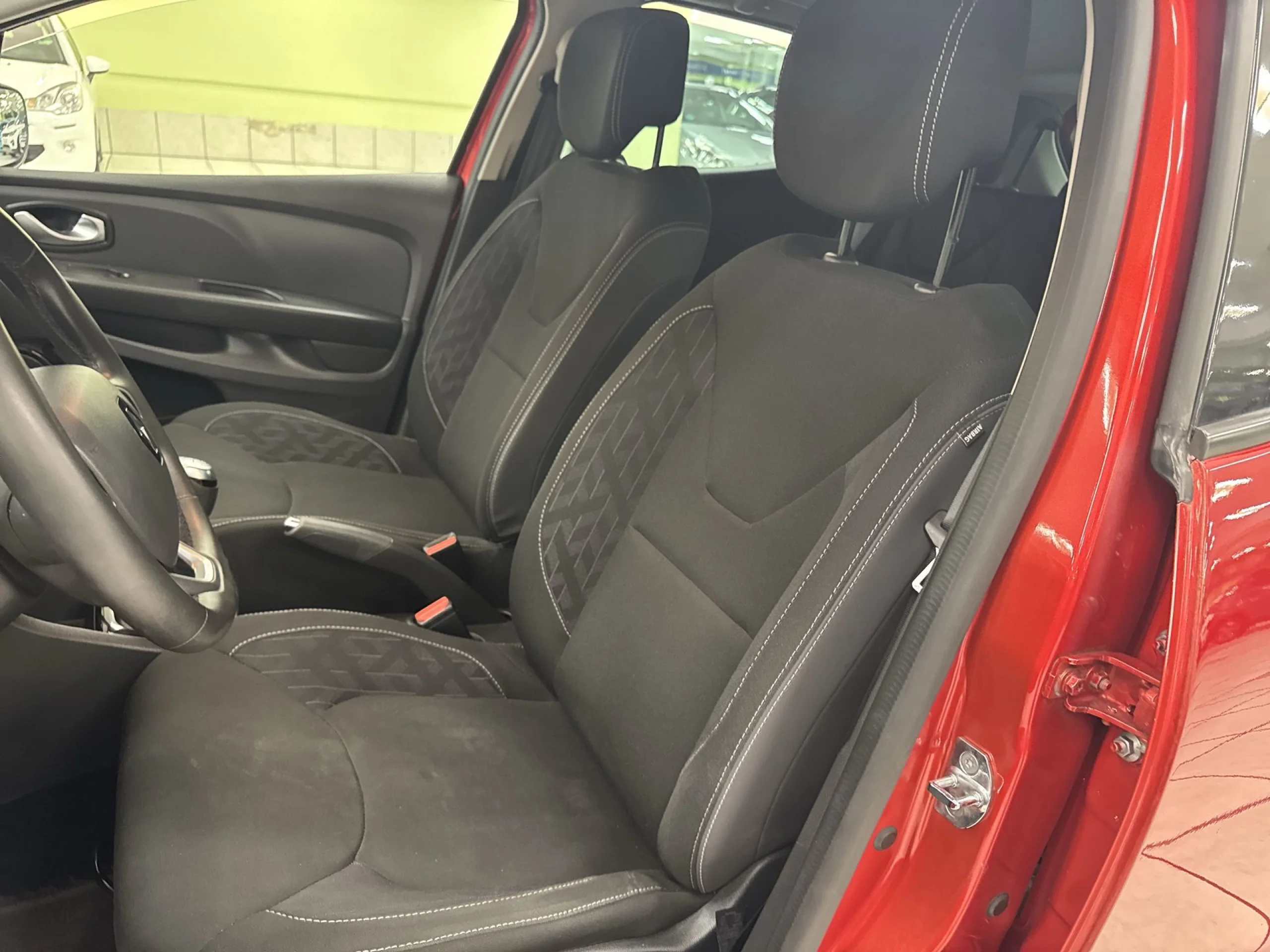 Renault Clio Limited Energy TCe 66 kW (90 CV) - Foto 8