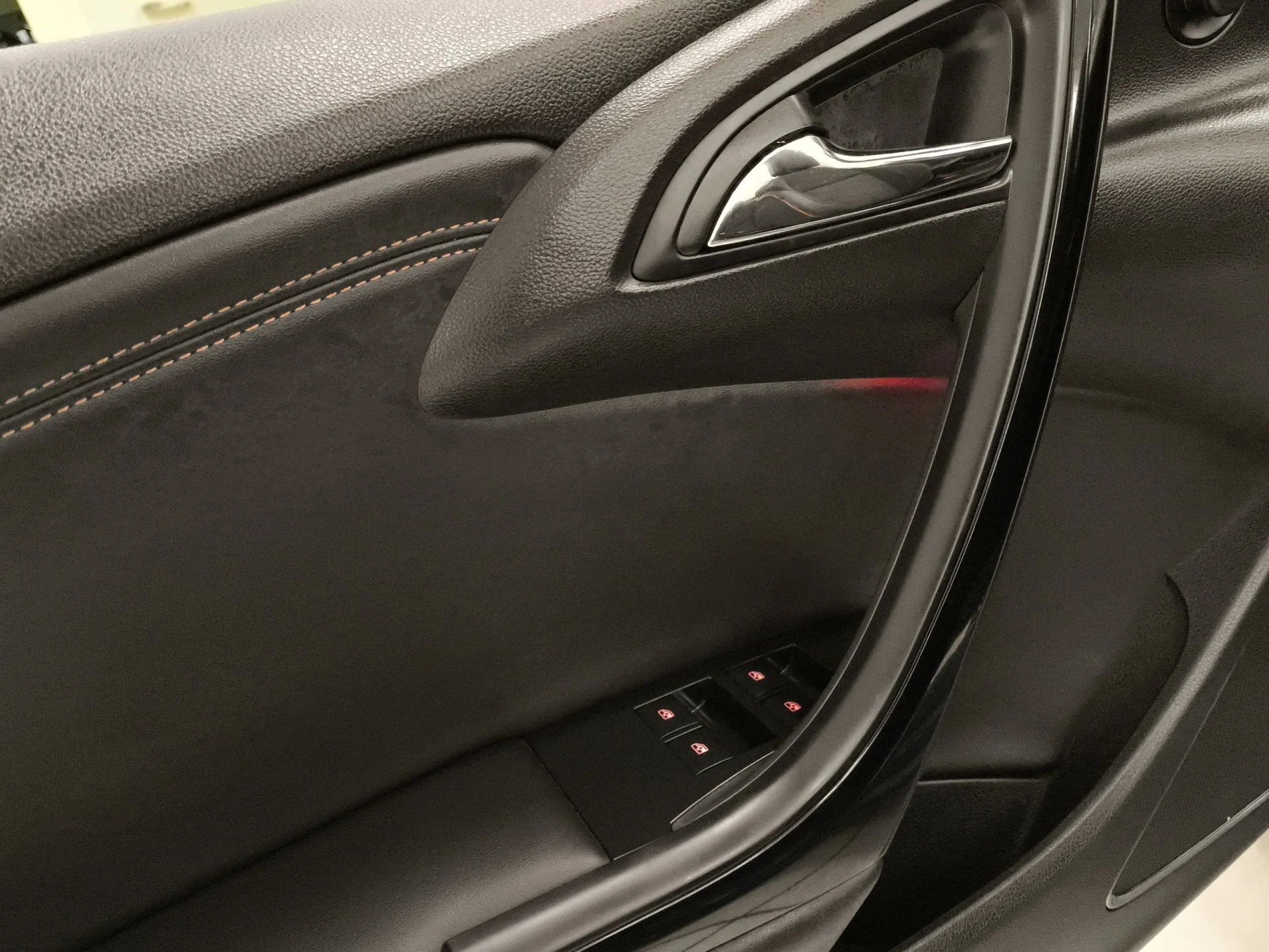 Opel Cabrio 1.4 Turbo SANDS Excellence 103 kW (140 CV) - Foto 10