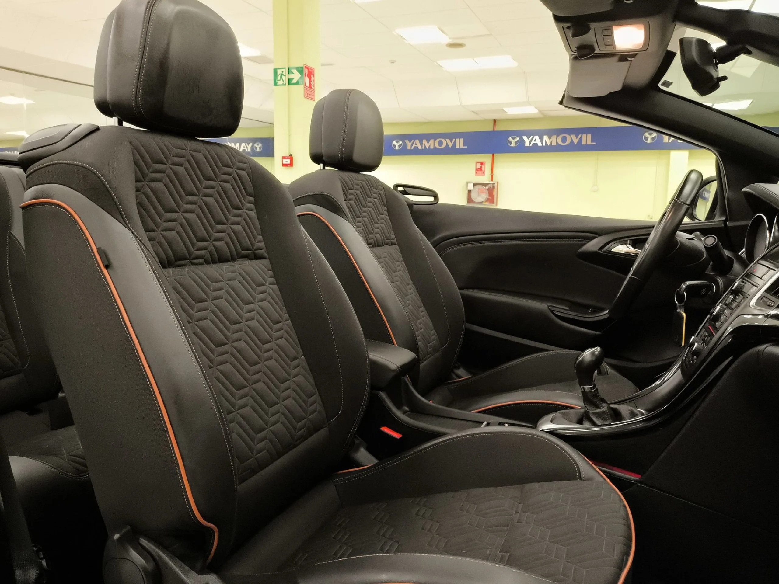 Opel Cabrio 1.4 Turbo SANDS Excellence 103 kW (140 CV) - Foto 24