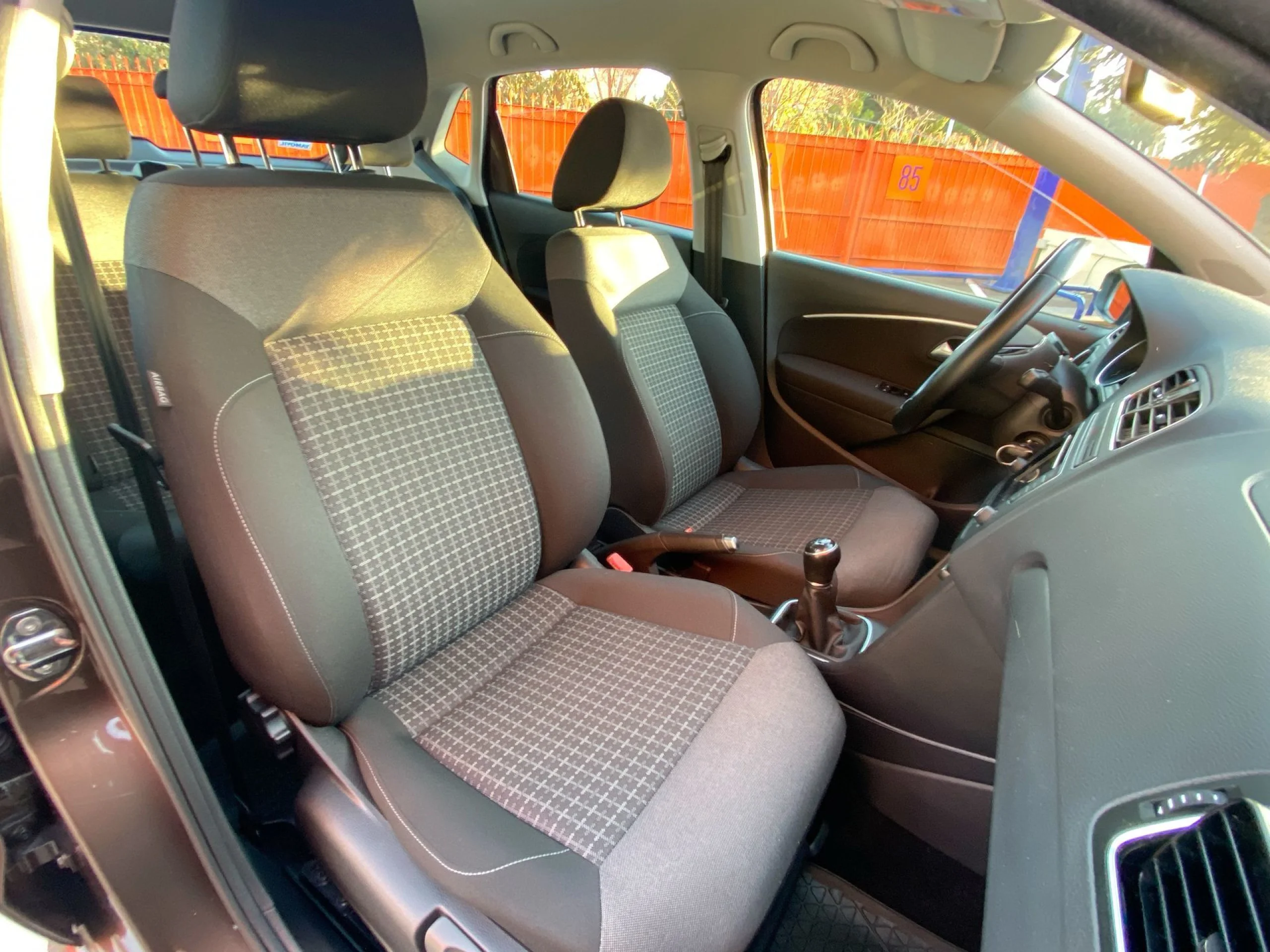Volkswagen Polo Advance 1.2 TSI BMT 66 kW (90 CV) - Foto 19