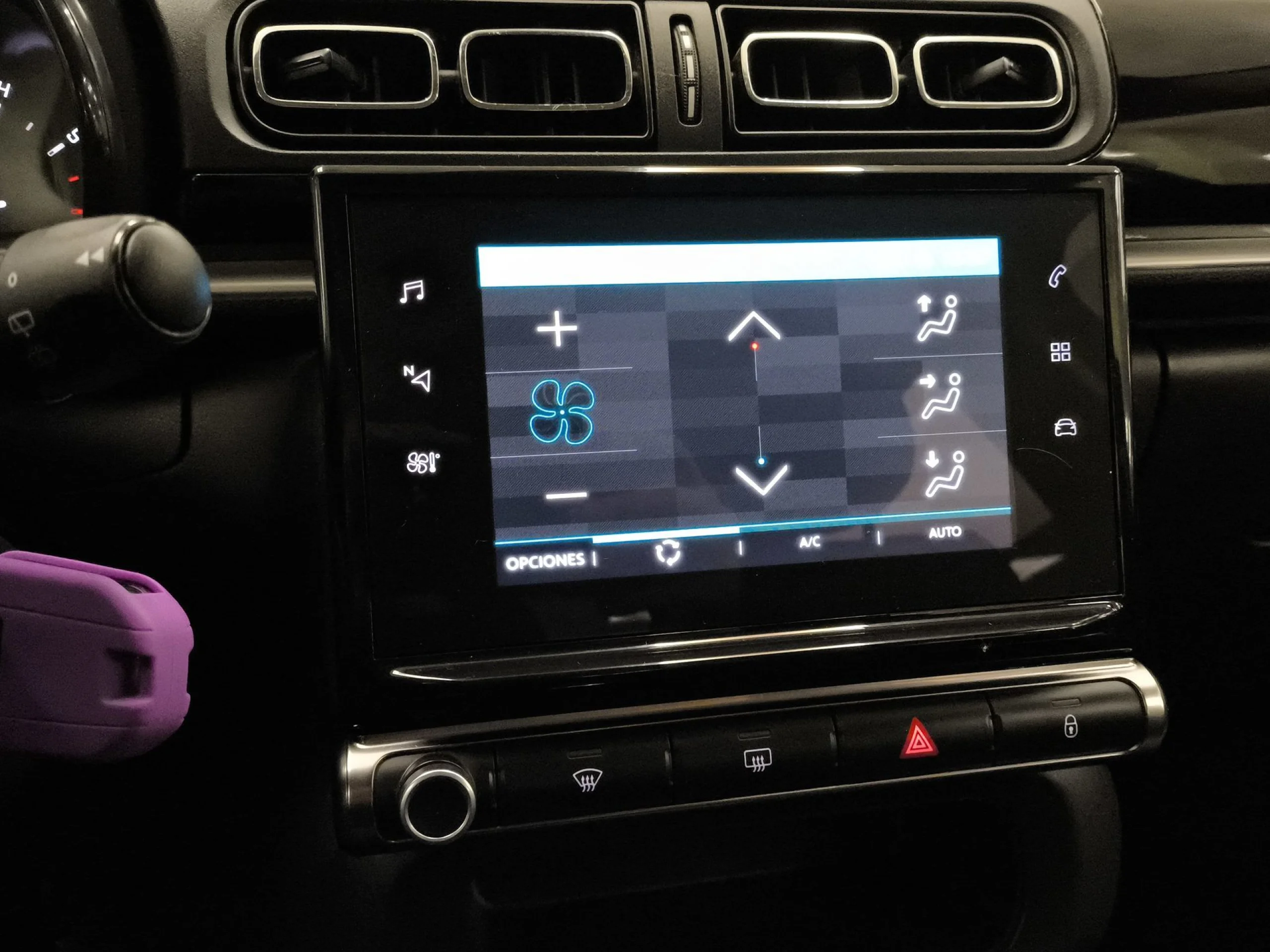Citroen C3 PureTech 110 SANDS Feel Pack  81 kW (110 CV) - Foto 15