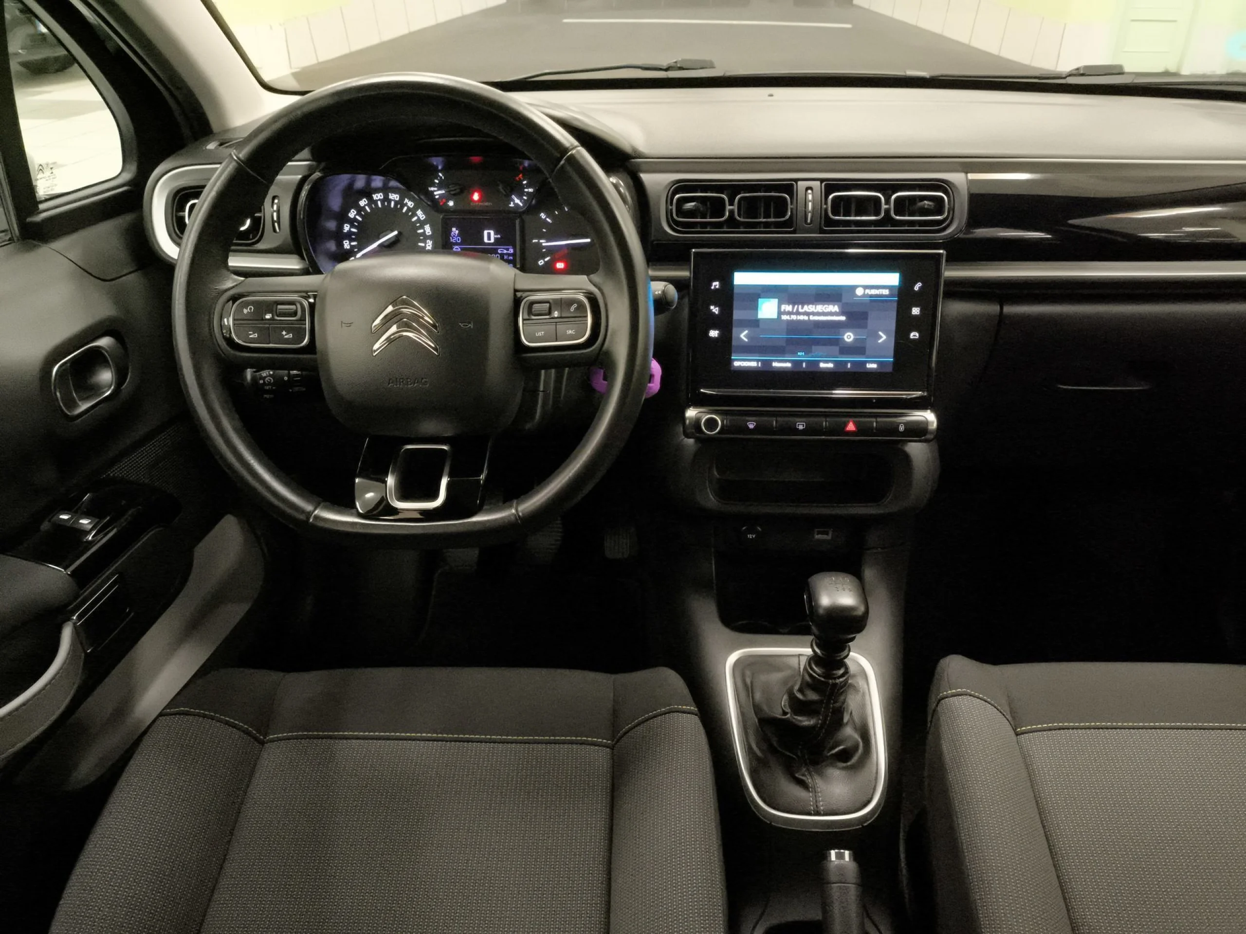 Citroen C3 PureTech 110 SANDS Feel Pack  81 kW (110 CV) - Foto 17