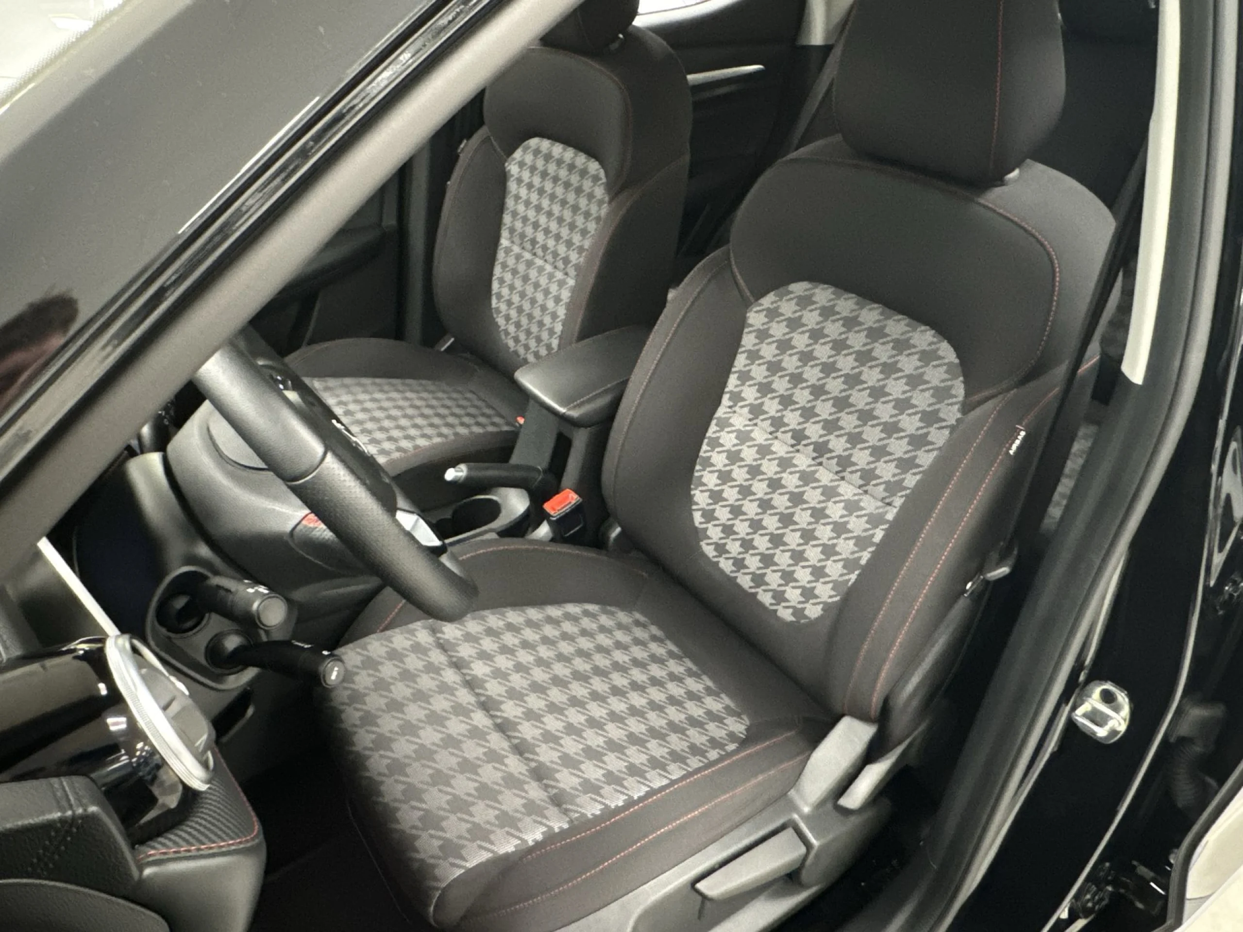 MG ZS 1.5 Comfort 78 kW (106 CV) - Foto 8
