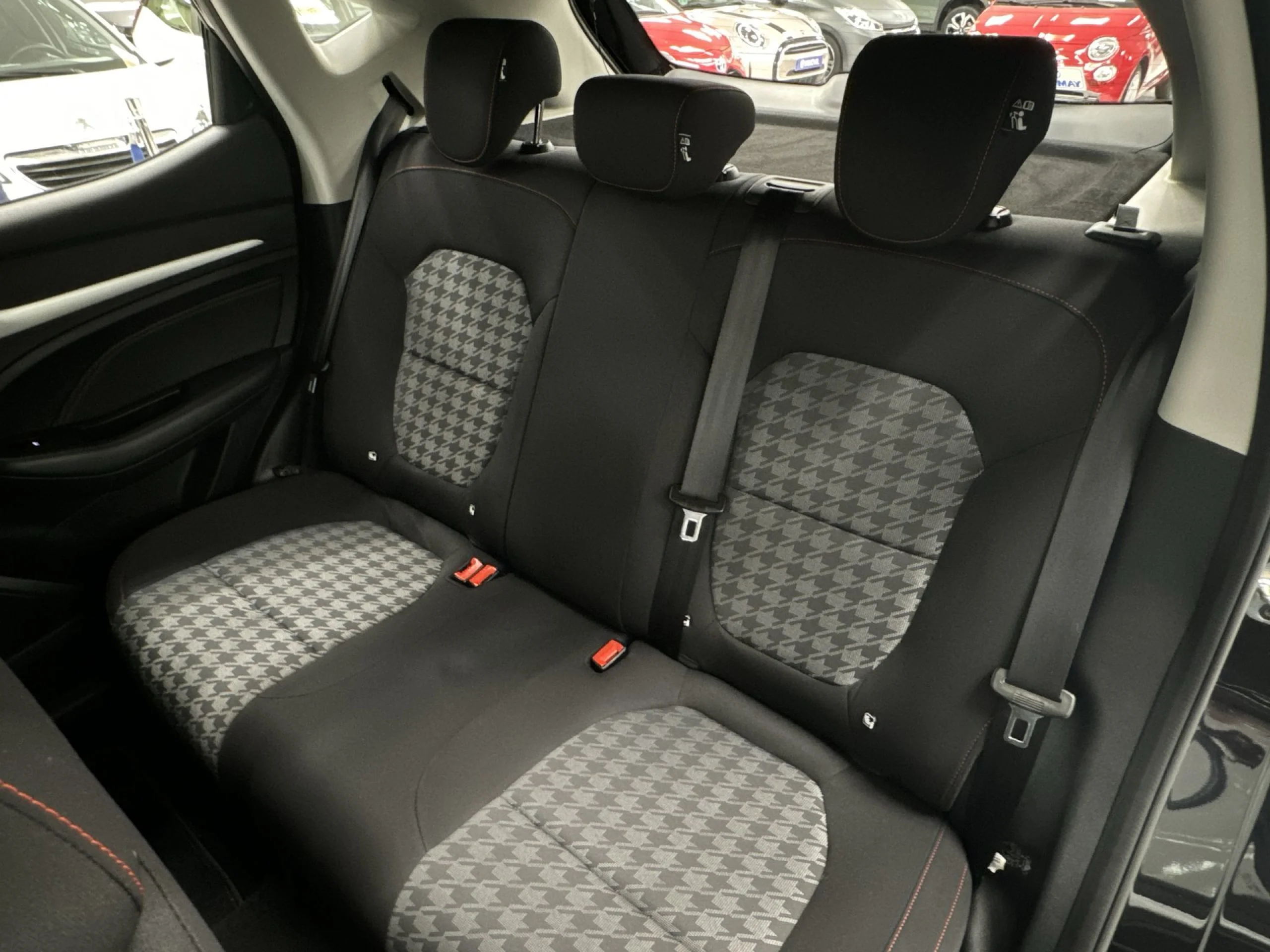 MG ZS 1.5 Comfort 78 kW (106 CV) - Foto 18