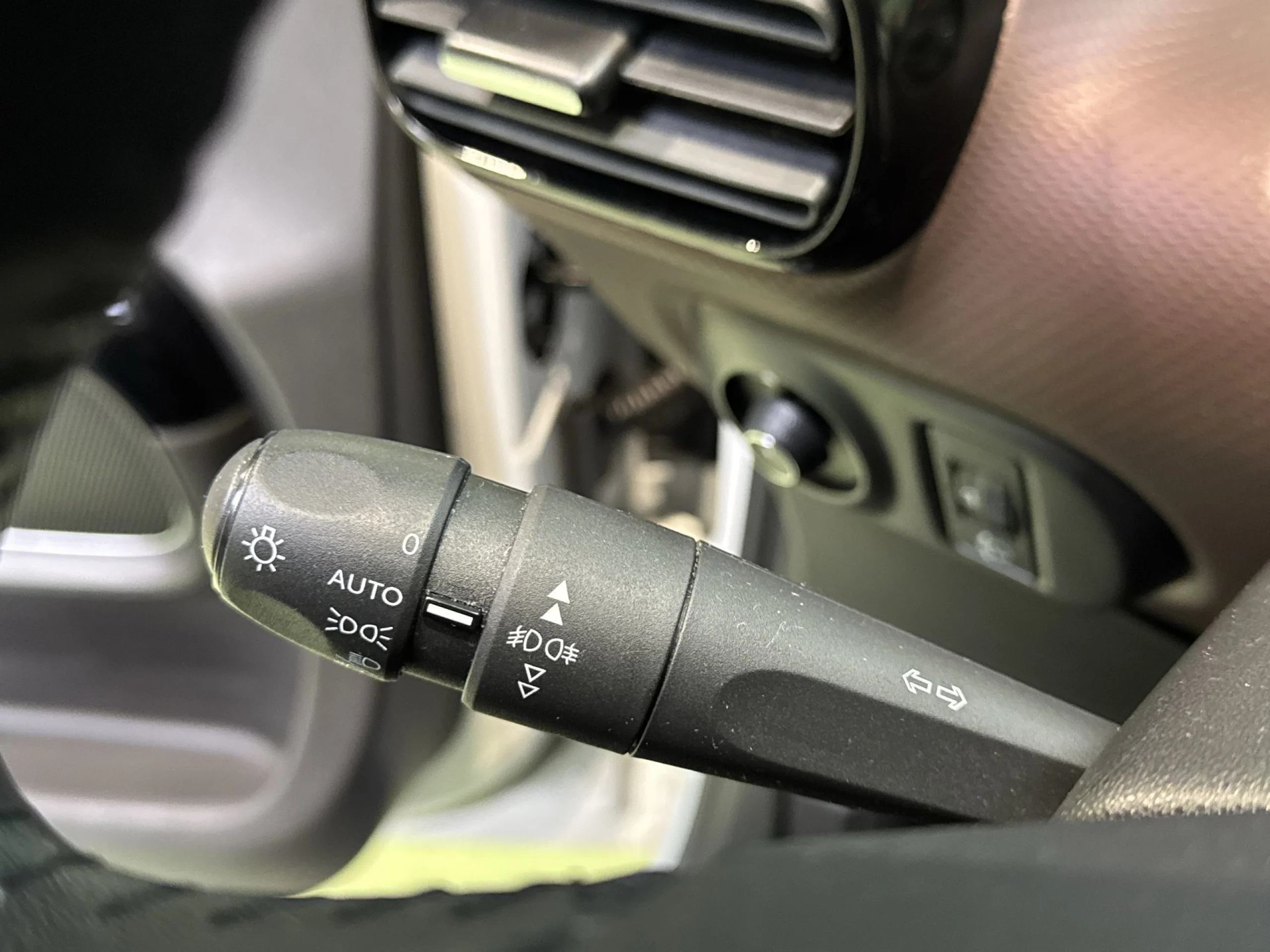 Citroen C4 Cactus PureTech 110 SANDS Shine EAT6 81 kW (110 CV) - Foto 12