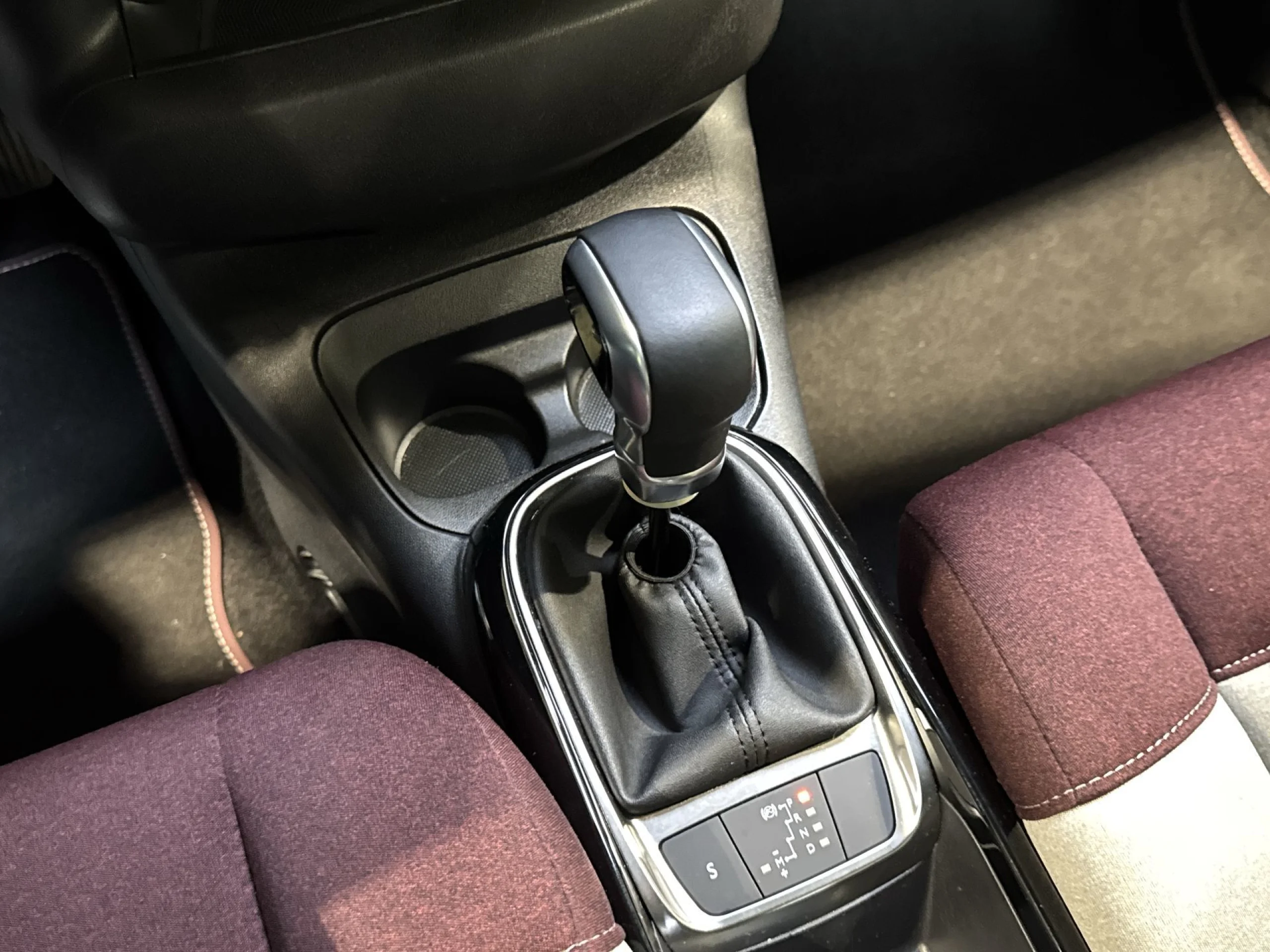 Citroen C4 Cactus PureTech 110 SANDS Shine EAT6 81 kW (110 CV) - Foto 20