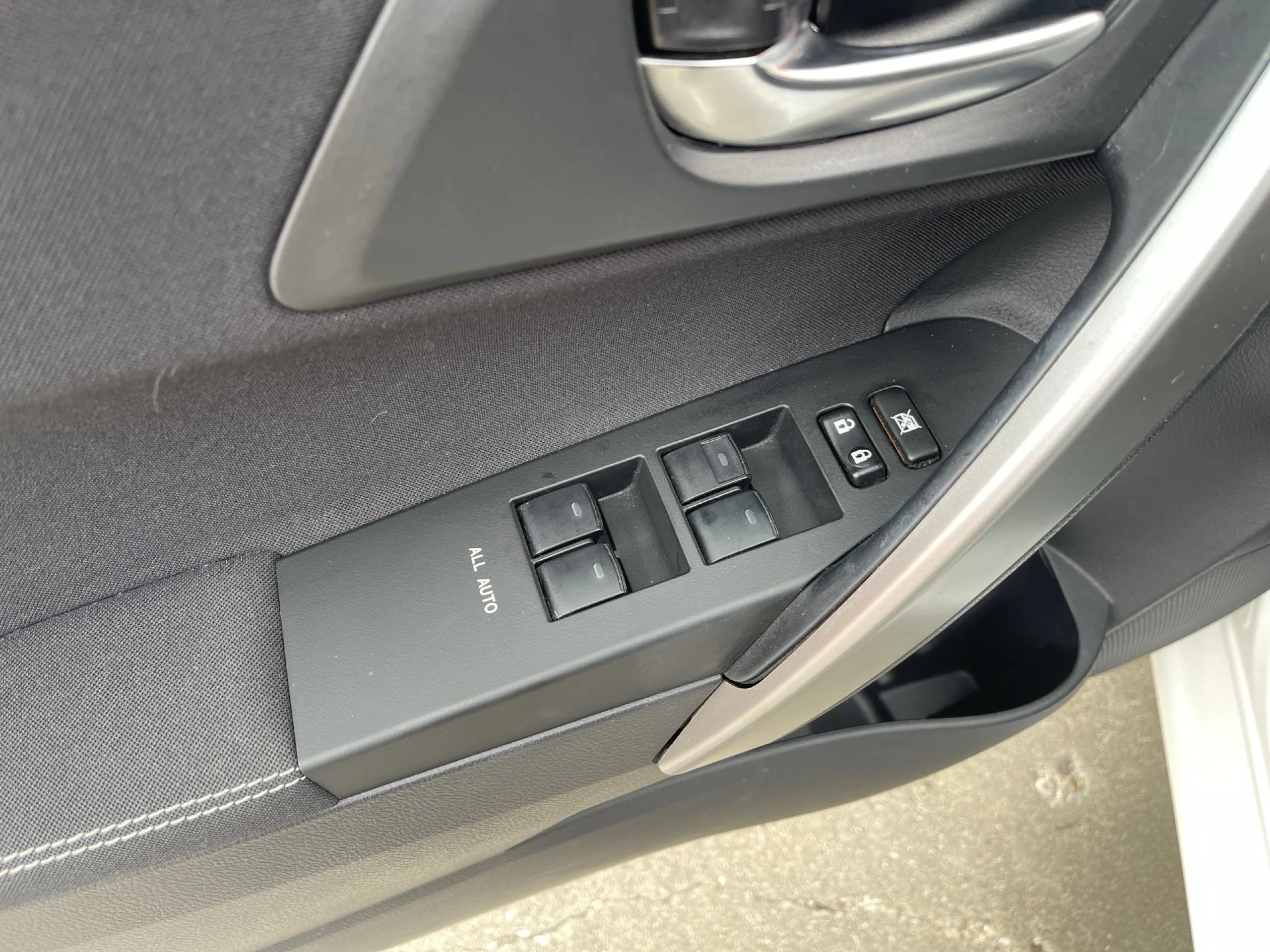 Toyota Auris Hybrid Advance 100 kW (136 CV) - Foto 10