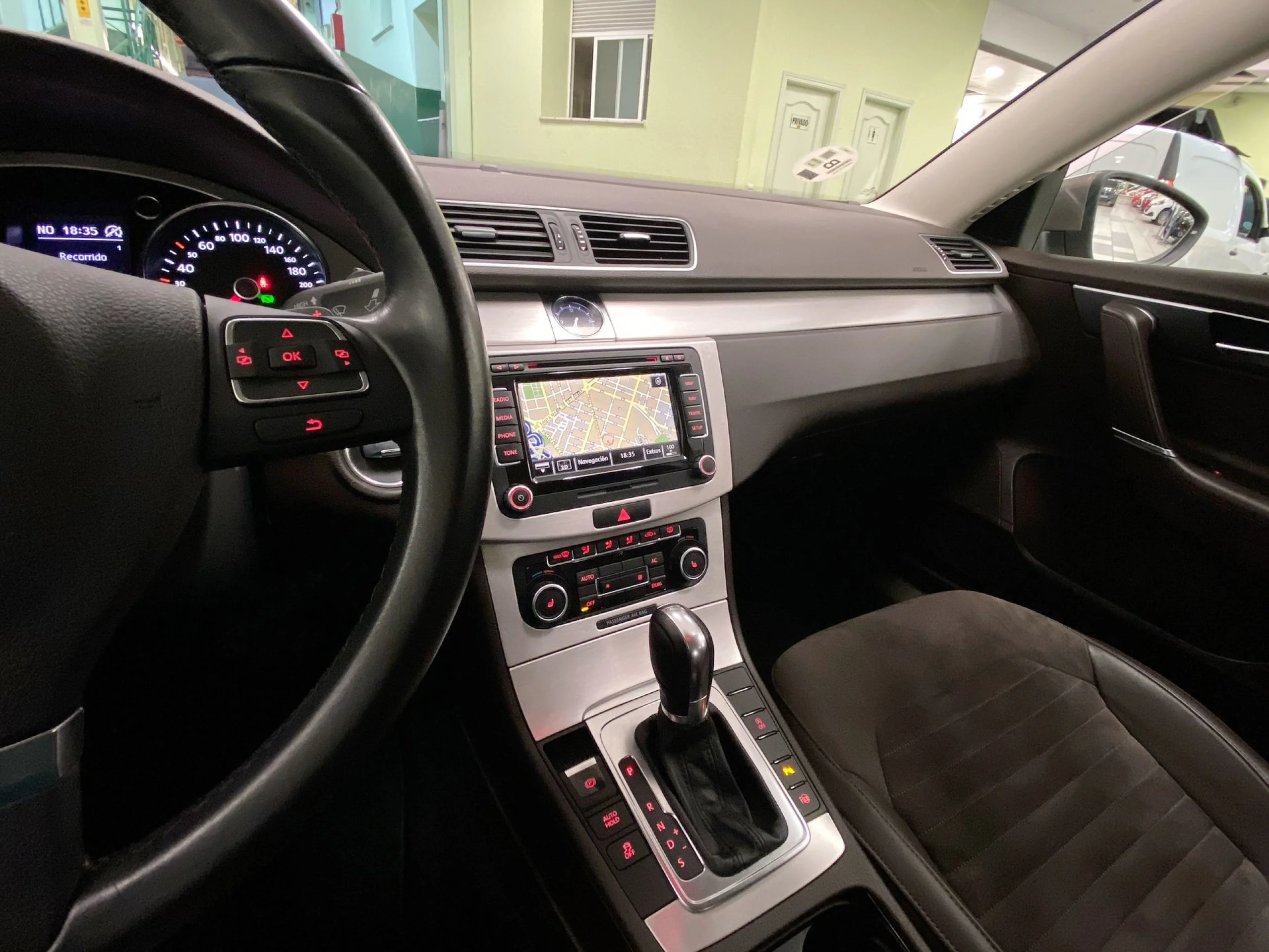 Volkswagen Passat Highline 2.0 TDI BMT 103 kW (140 CV) DSG - Foto 18