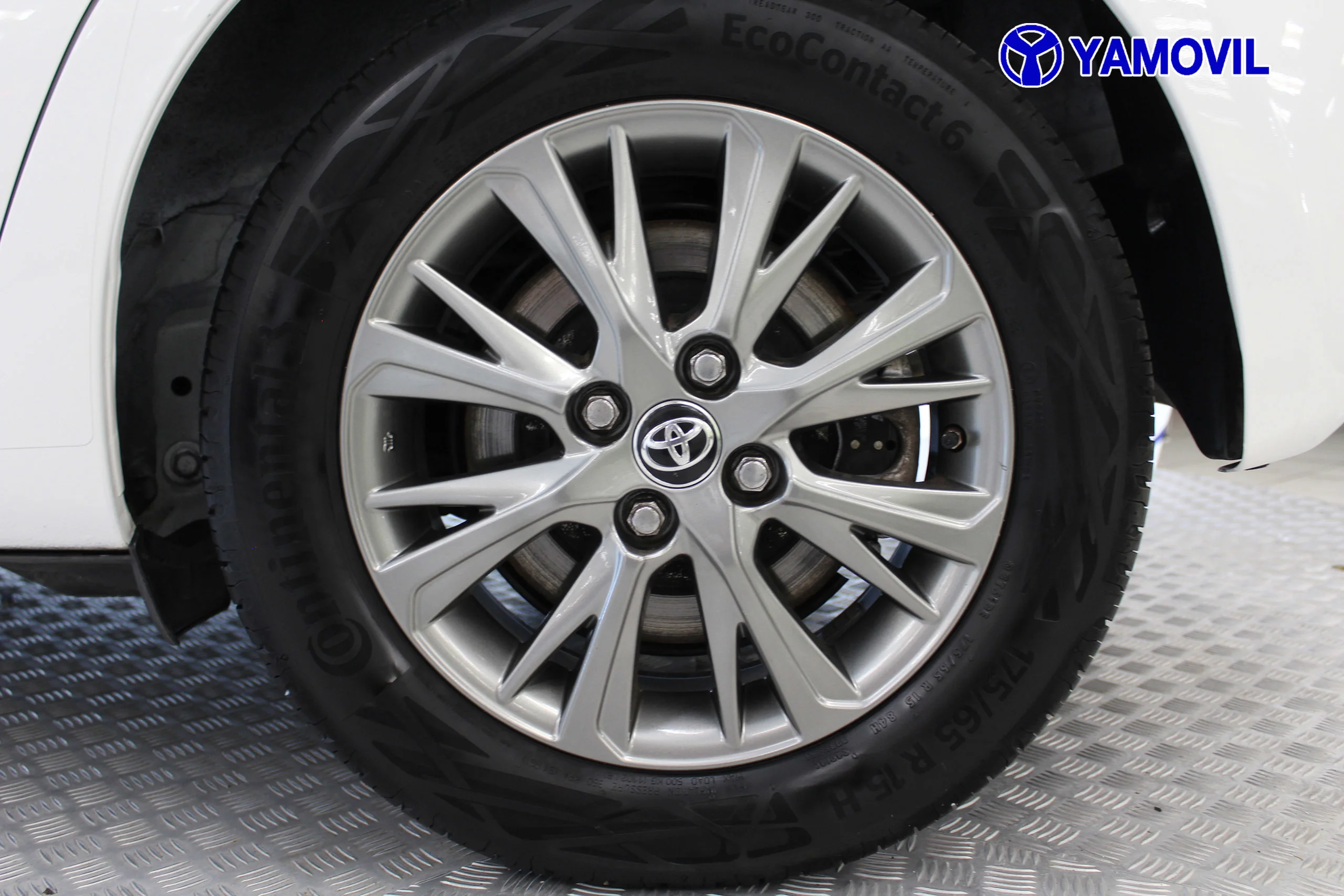 Toyota Yaris 1.5 Active Tech 74 kW (100 CV) - Foto 11