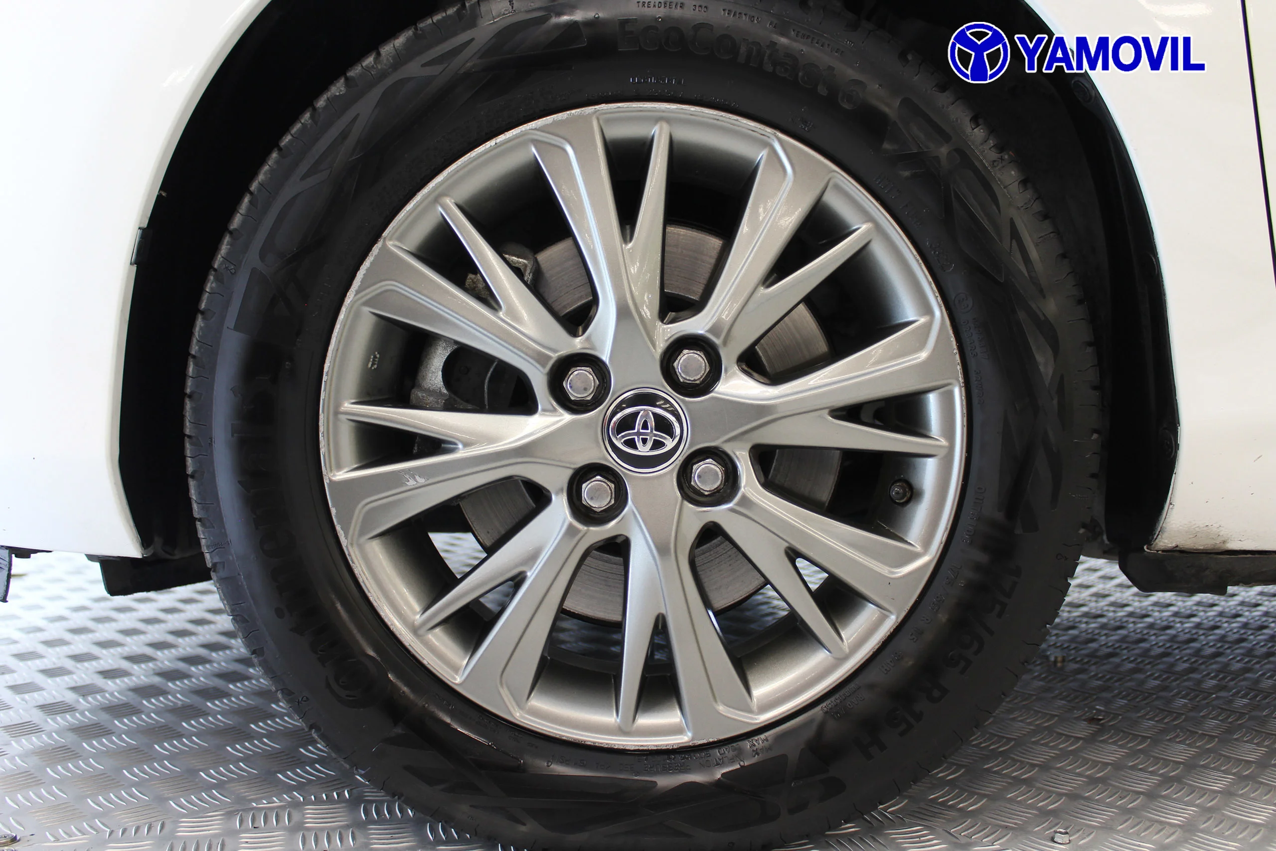 Toyota Yaris 1.5 Active Tech 74 kW (100 CV) - Foto 12