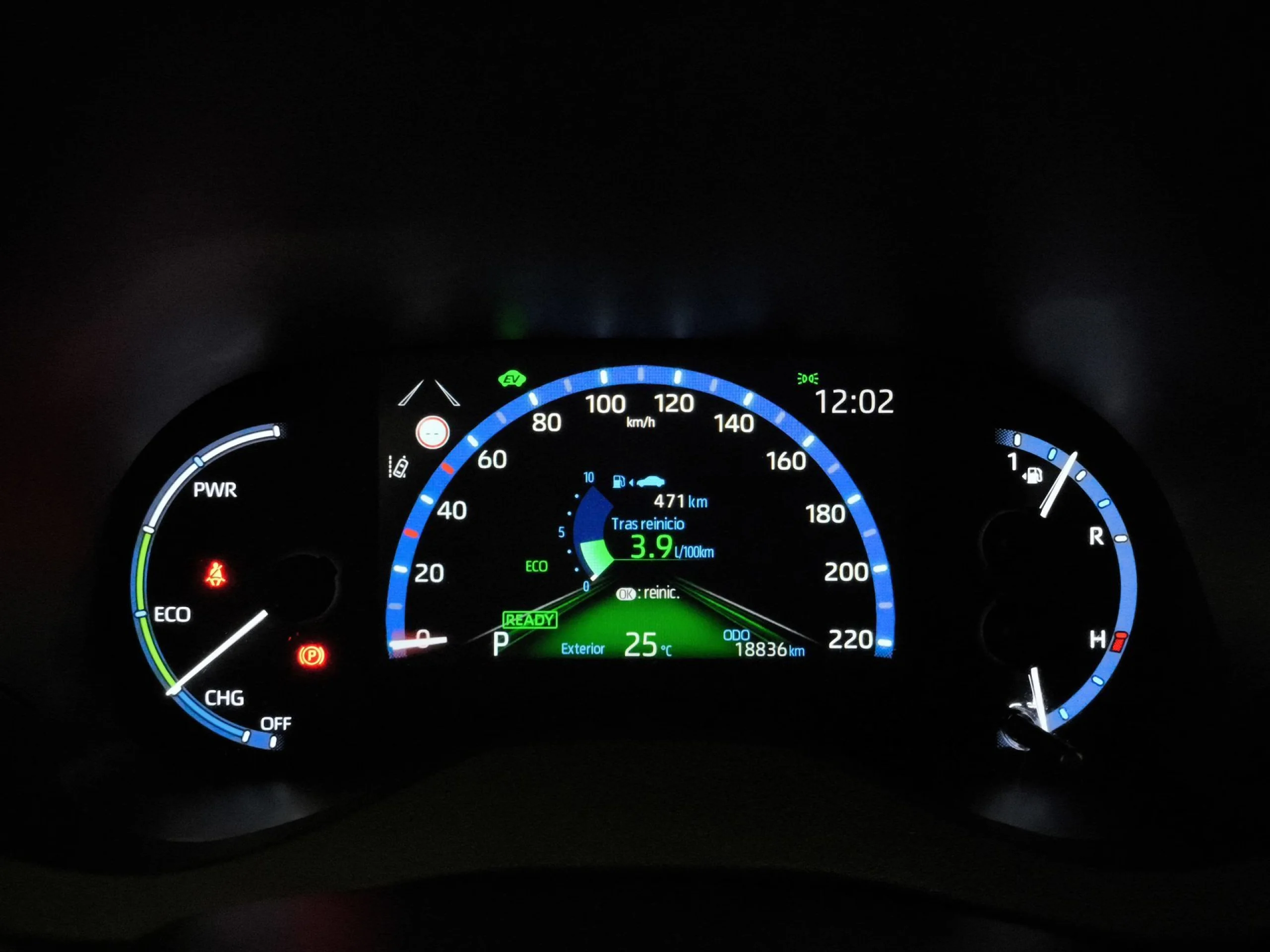 Toyota Yaris Cross 120H Active Tech 85 kW (116 CV) - Foto 17