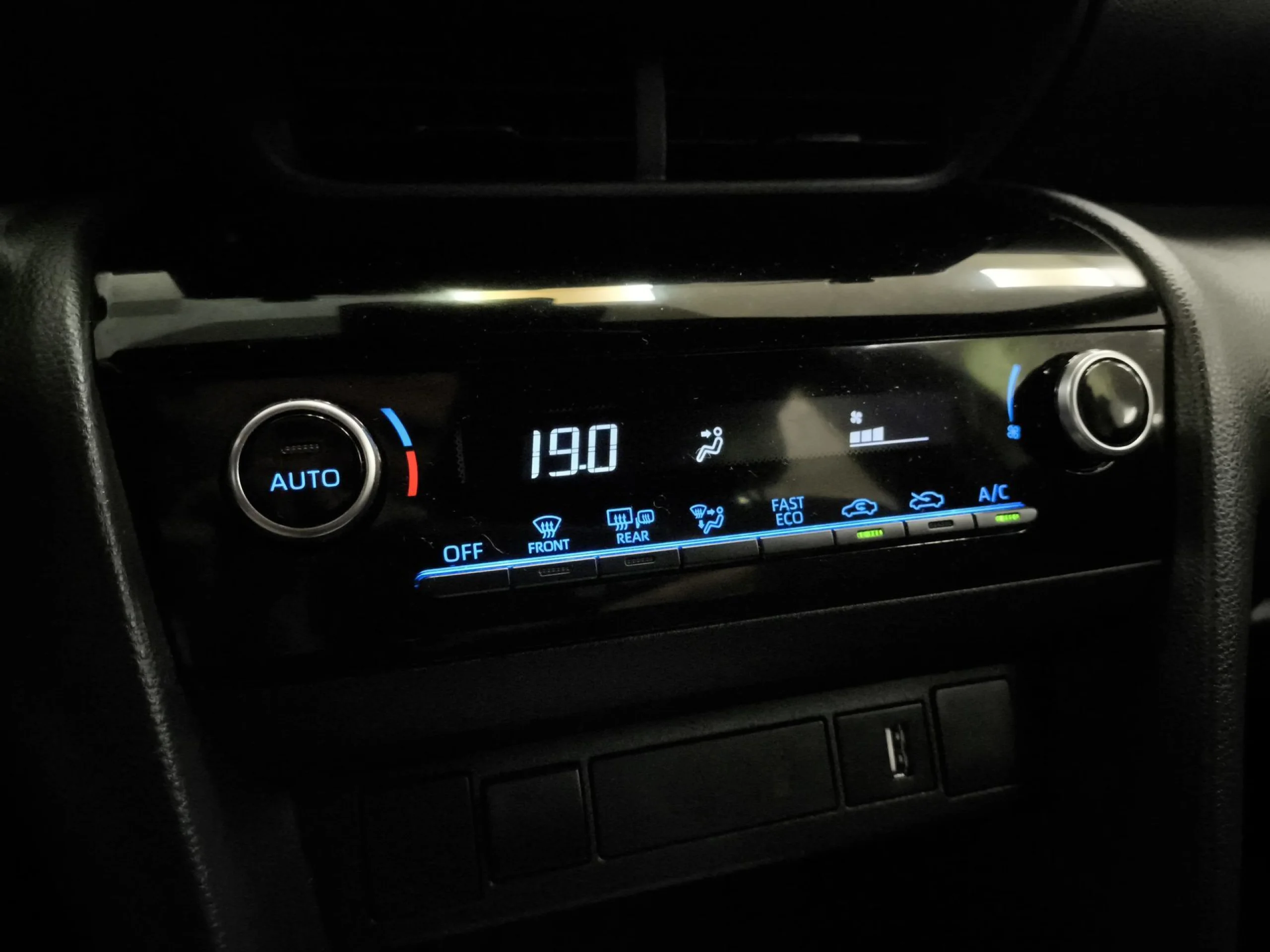 Toyota Yaris Cross 120H Active Tech 85 kW (116 CV) - Foto 20