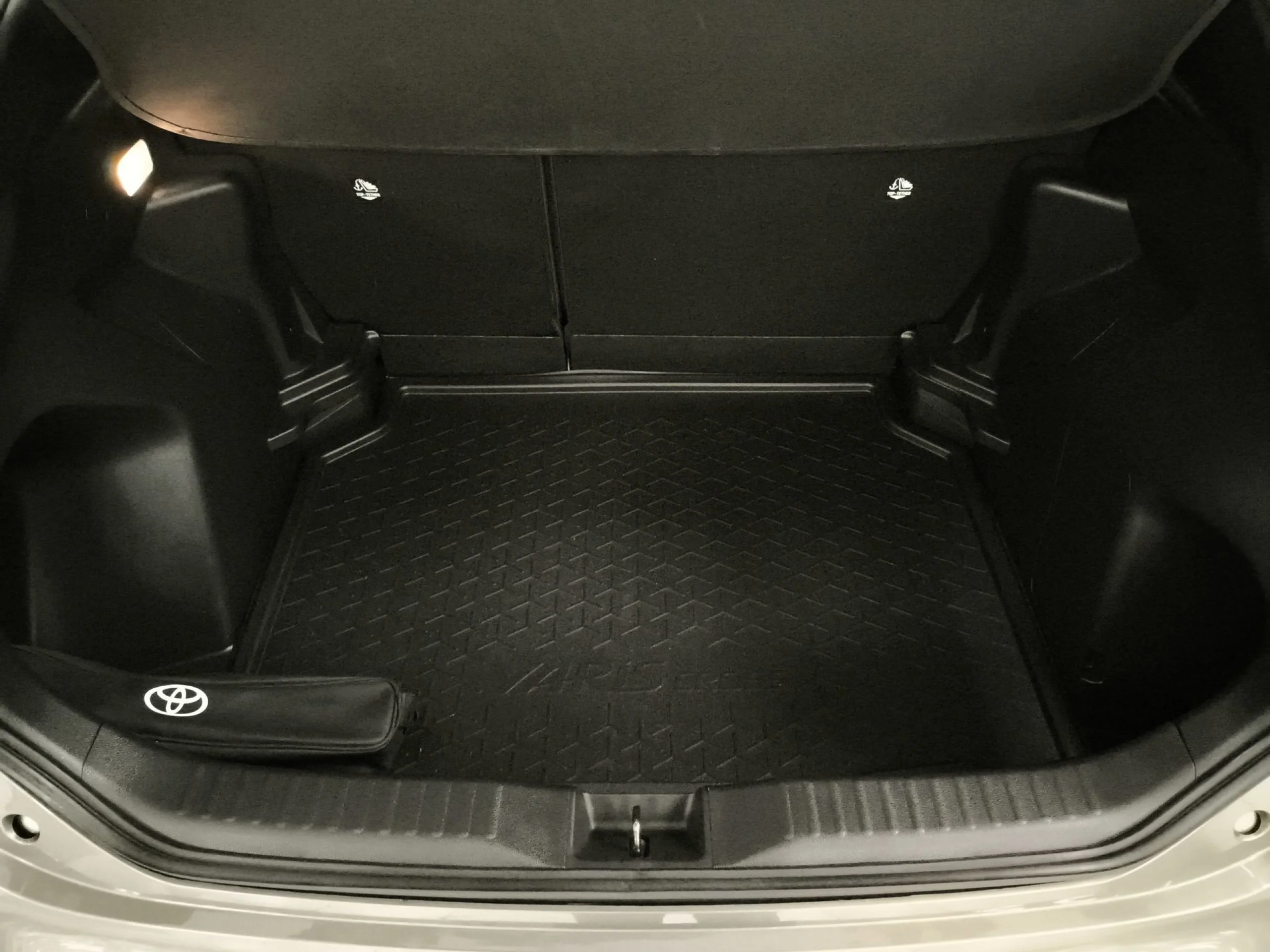 Toyota Yaris Cross 120H Active Tech 85 kW (116 CV) - Foto 25