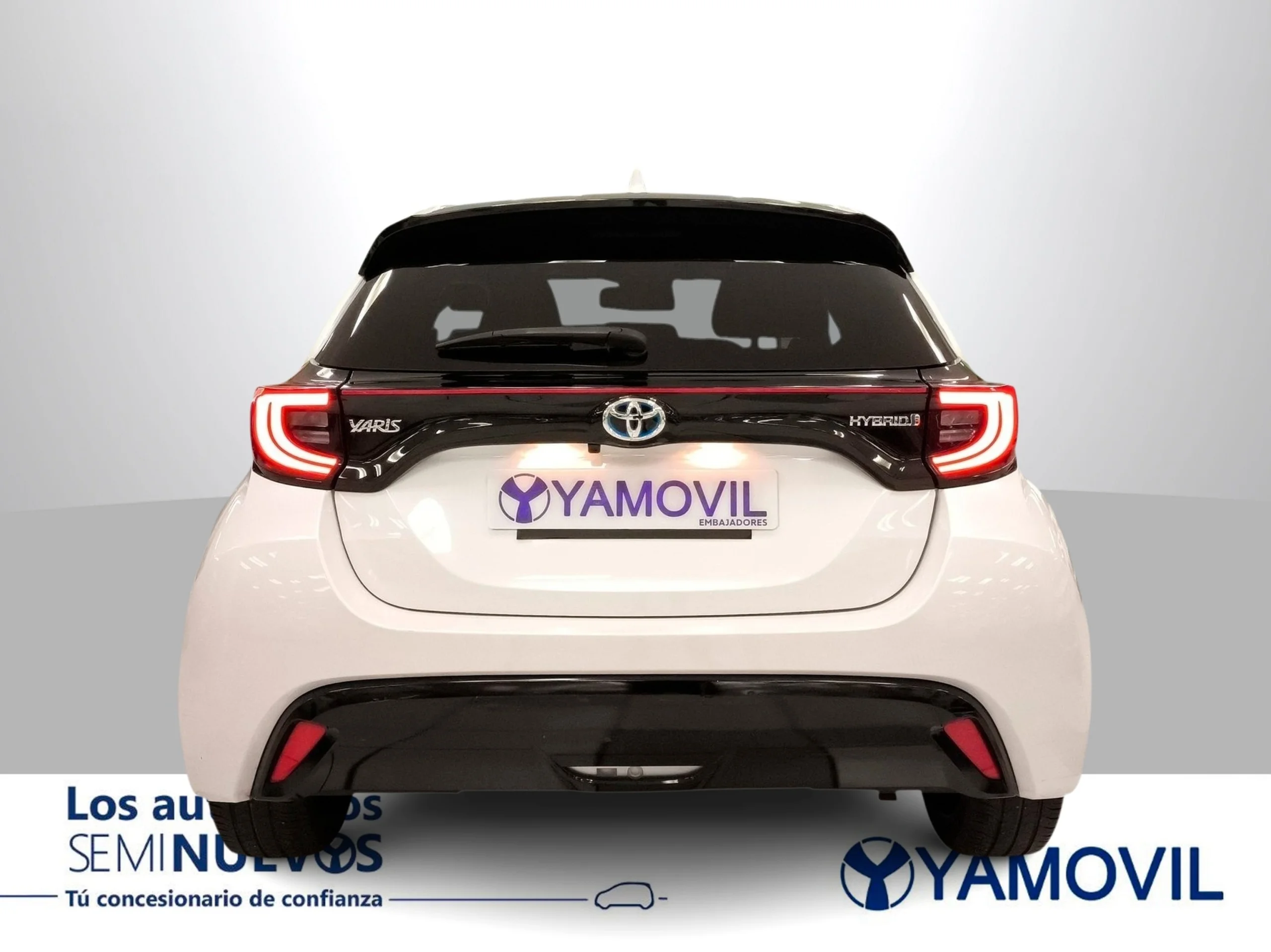 Toyota Yaris 120H Style 85 kW (116 CV) - Foto 7