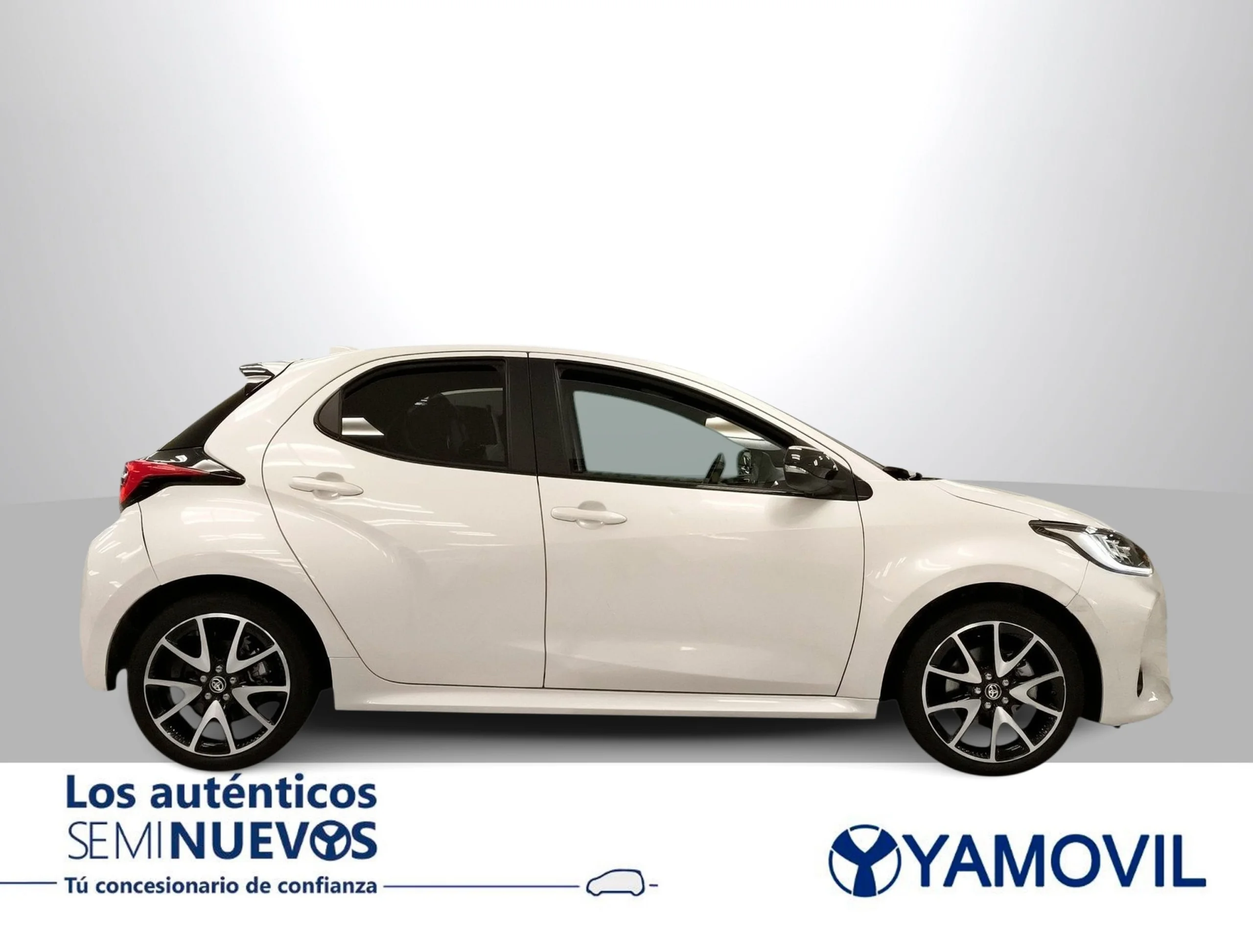 Toyota Yaris 120H Style 85 kW (116 CV) - Foto 9
