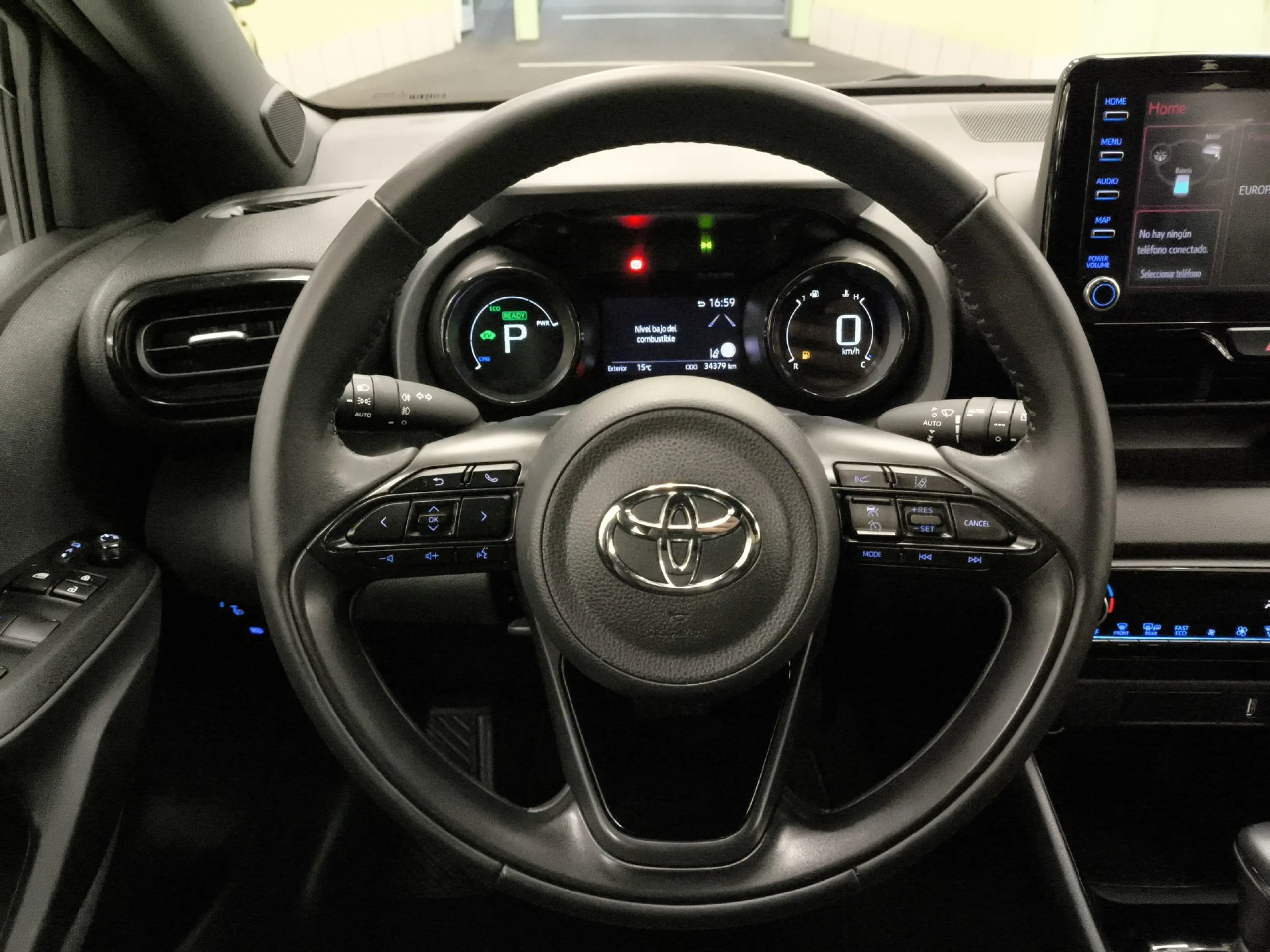 Toyota Yaris 120H Style 85 kW (116 CV) - Foto 14