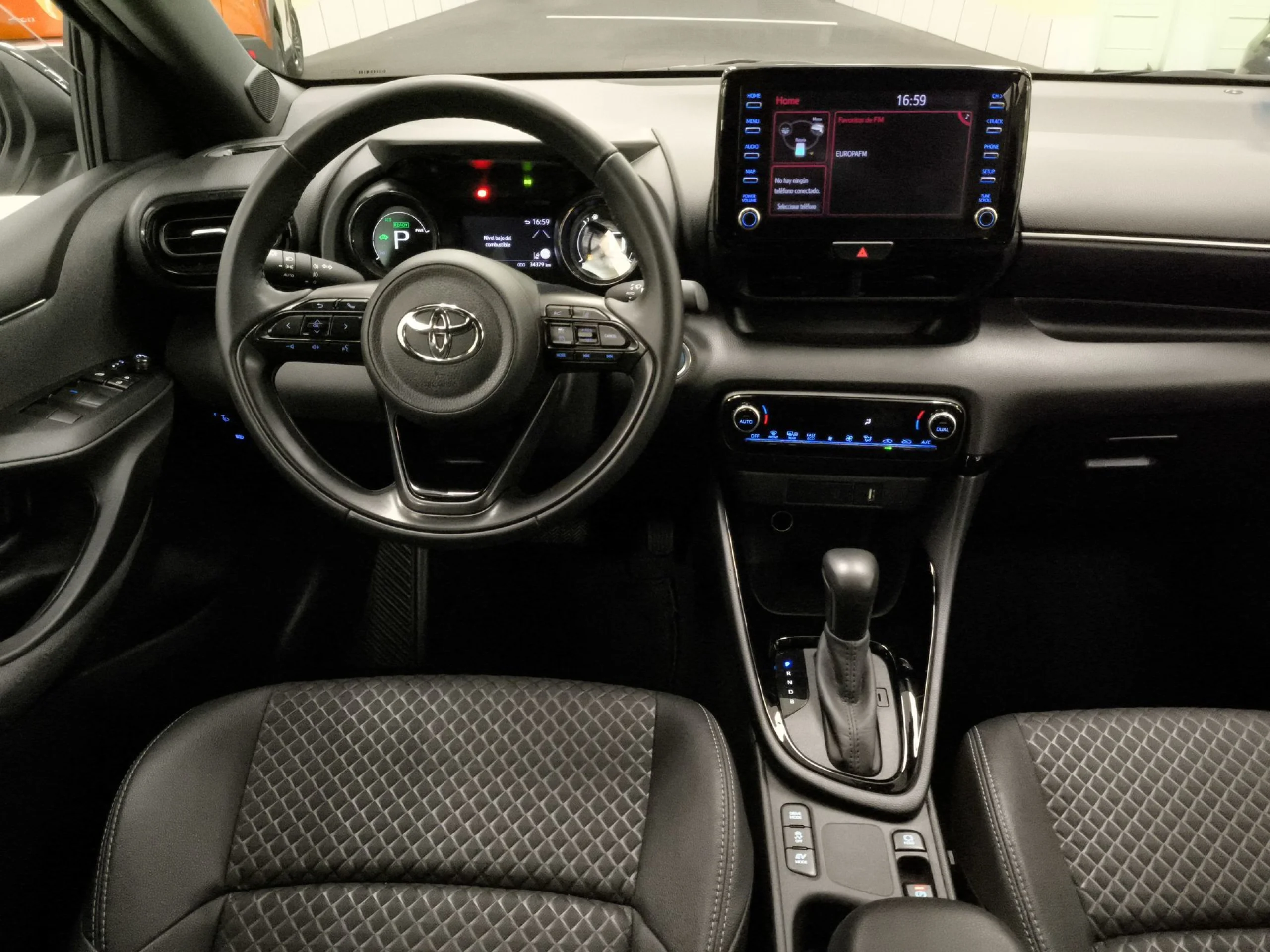 Toyota Yaris 120H Style 85 kW (116 CV) - Foto 20